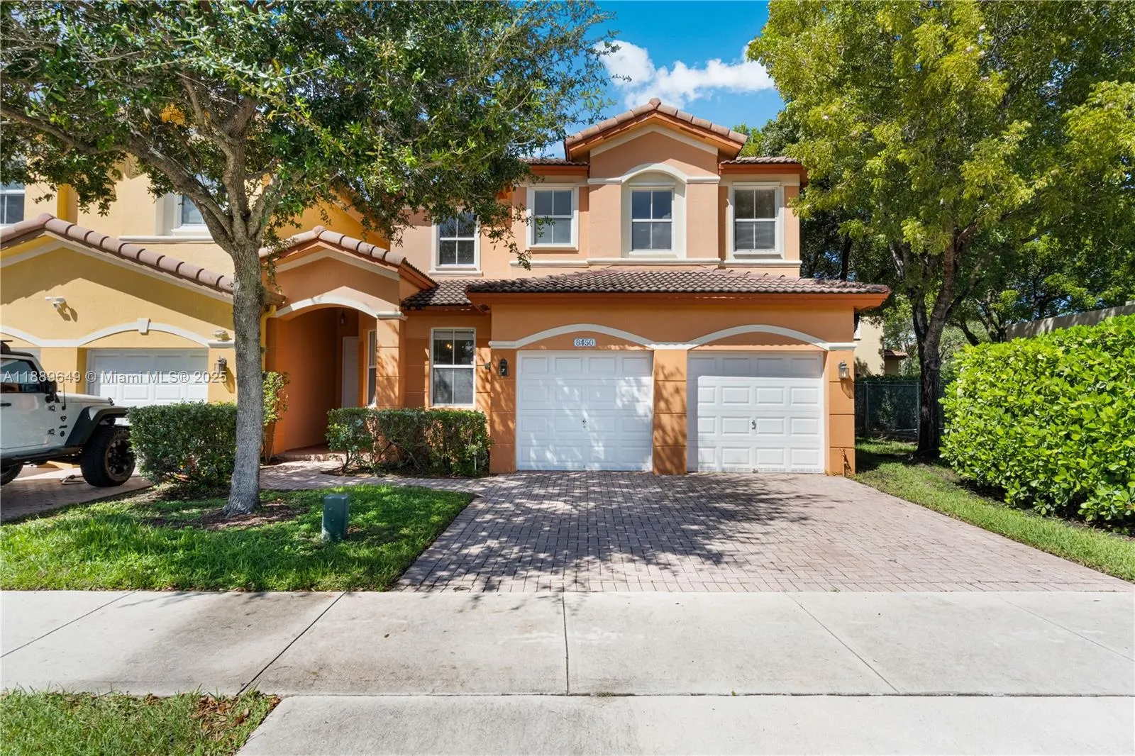 8450 Nw 113th Psge, Doral, Florida 33178, Doral, Florida 33178, 4 Bedrooms Bedrooms, ,3 BathroomsBathrooms,Residential,For Sale,8450 Nw 113th Psge, Doral, Florida 33178,A11889649