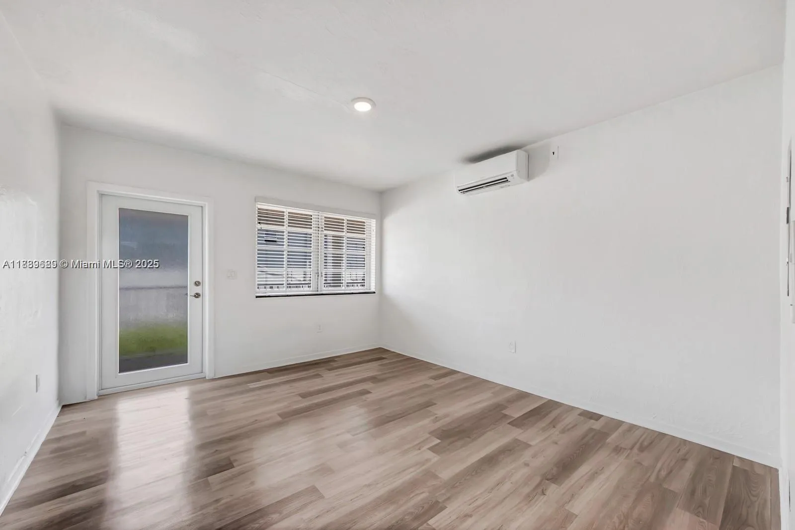 570 Ne 68th St, Miami, Florida 33138, Miami, Florida 33138, ,Residential Income,For Sale,570 Ne 68th St, Miami, Florida 33138,A11889689