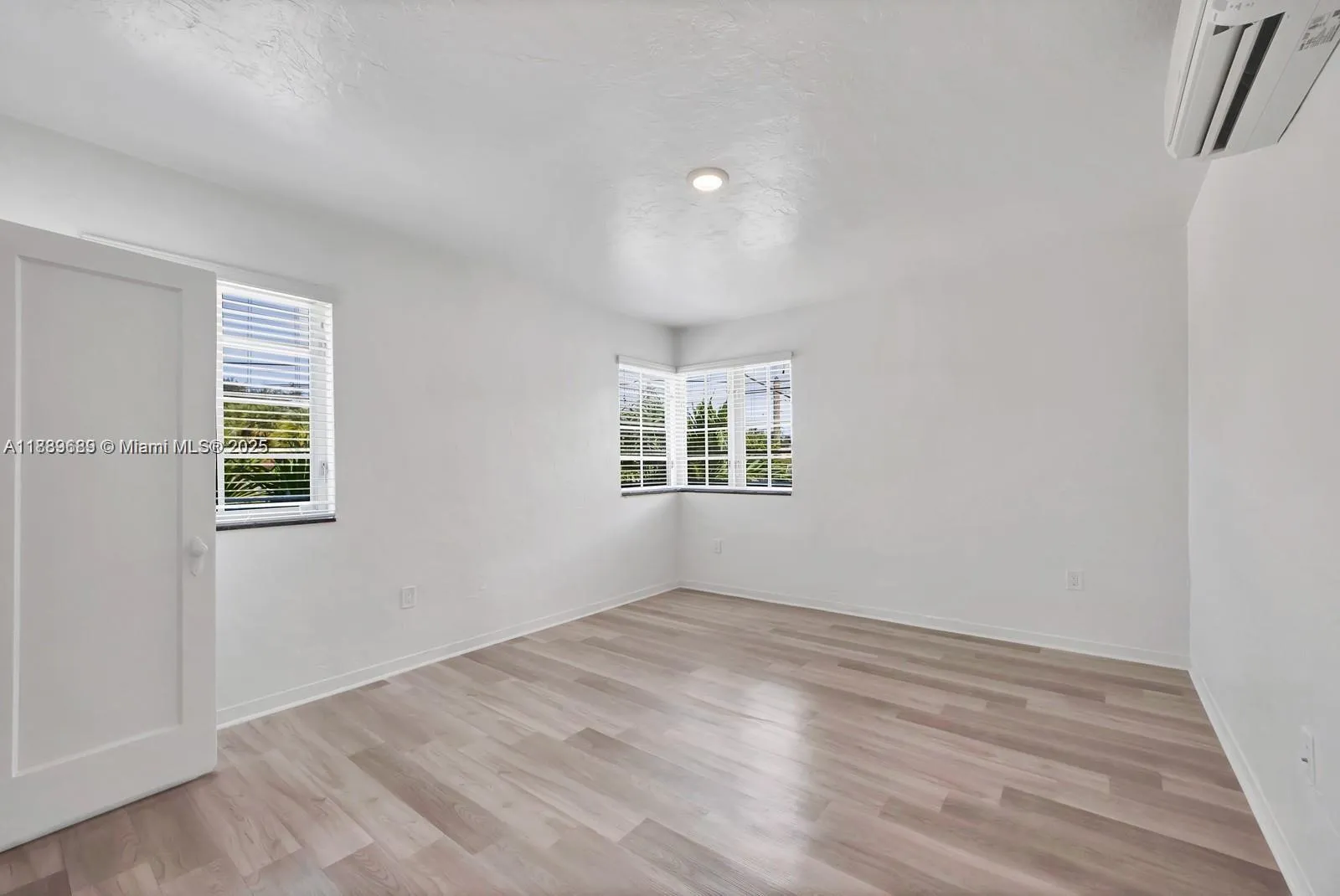 570 Ne 68th St, Miami, Florida 33138, Miami, Florida 33138, ,Residential Income,For Sale,570 Ne 68th St, Miami, Florida 33138,A11889689