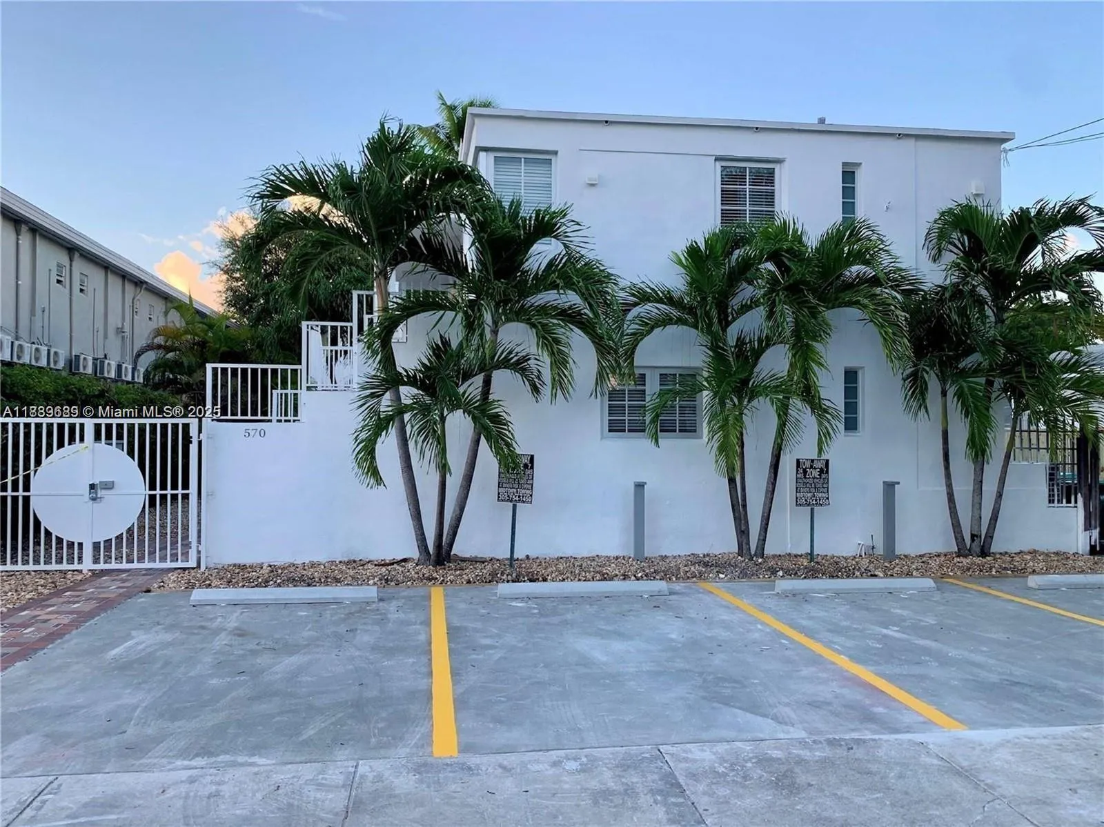 570 Ne 68th St, Miami, Florida 33138, Miami, Florida 33138, ,Residential Income,For Sale,570 Ne 68th St, Miami, Florida 33138,A11889689