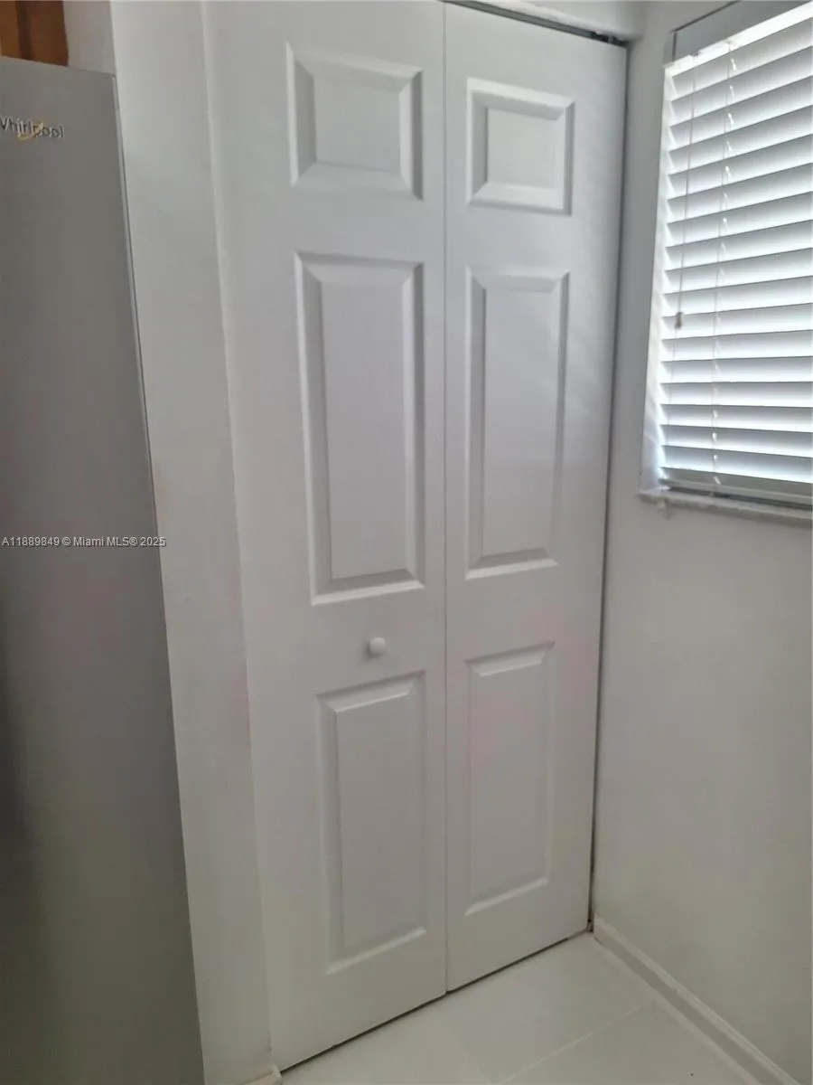 6621 Winfield Blvd 1, Margate, Florida 33063, Margate, Florida 33063, 2 Bedrooms Bedrooms, ,2 BathroomsBathrooms,Residential Lease,For Rent,6621 Winfield Blvd 1, Margate, Florida 33063,A11889849