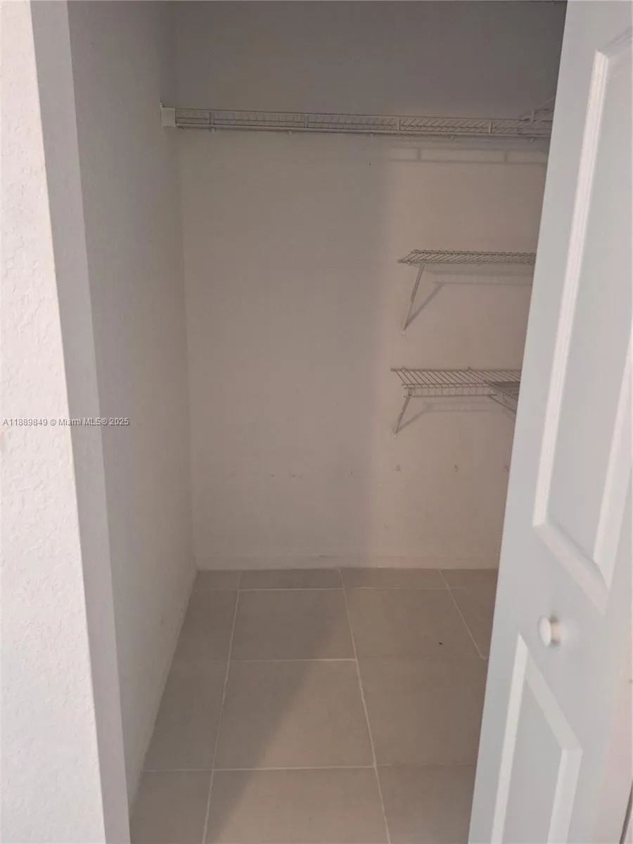 6621 Winfield Blvd 1, Margate, Florida 33063, Margate, Florida 33063, 2 Bedrooms Bedrooms, ,2 BathroomsBathrooms,Residential Lease,For Rent,6621 Winfield Blvd 1, Margate, Florida 33063,A11889849