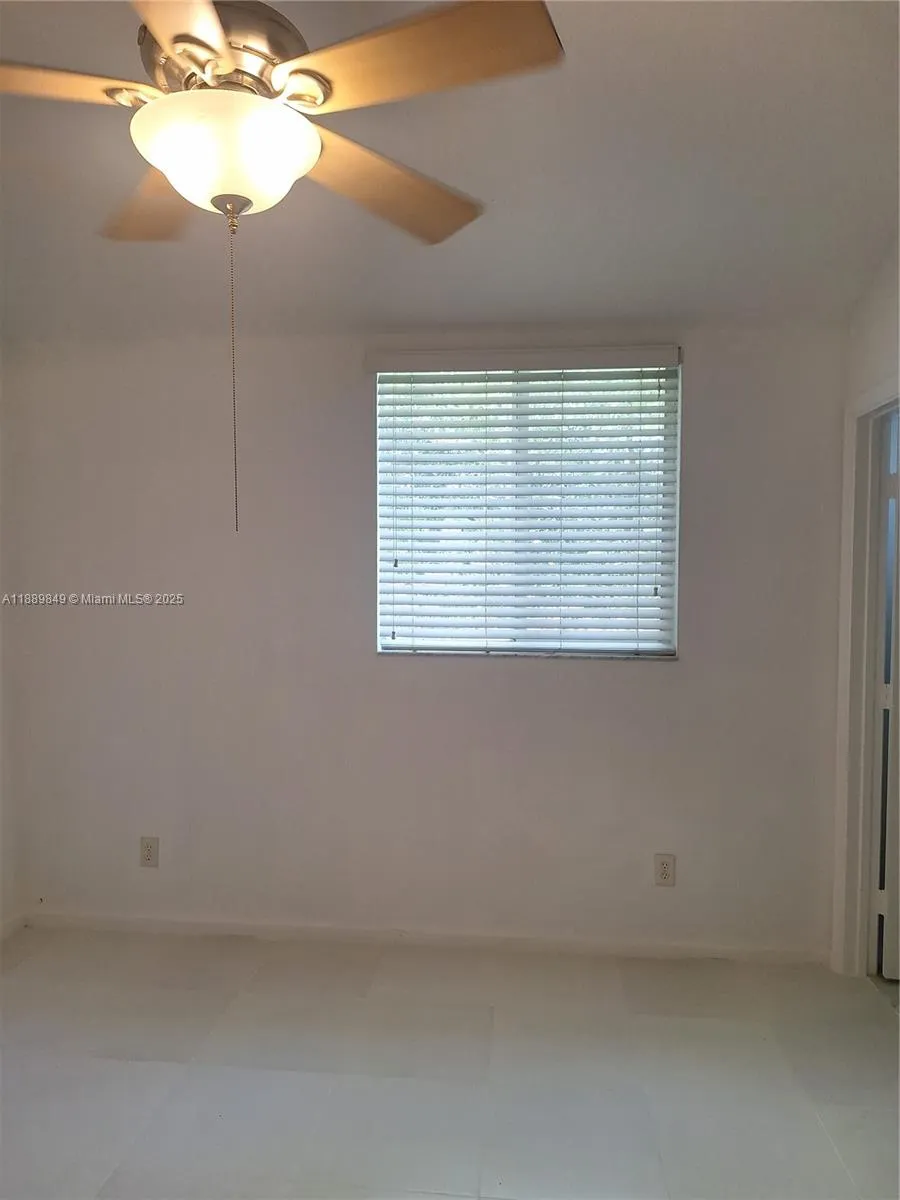 6621 Winfield Blvd 1, Margate, Florida 33063, Margate, Florida 33063, 2 Bedrooms Bedrooms, ,2 BathroomsBathrooms,Residential Lease,For Rent,6621 Winfield Blvd 1, Margate, Florida 33063,A11889849