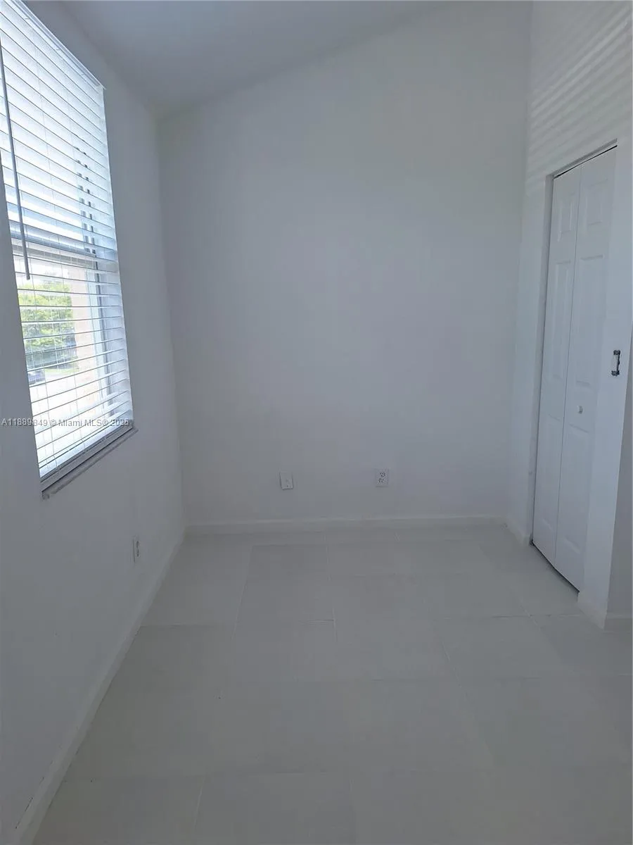 6621 Winfield Blvd 1, Margate, Florida 33063, Margate, Florida 33063, 2 Bedrooms Bedrooms, ,2 BathroomsBathrooms,Residential Lease,For Rent,6621 Winfield Blvd 1, Margate, Florida 33063,A11889849