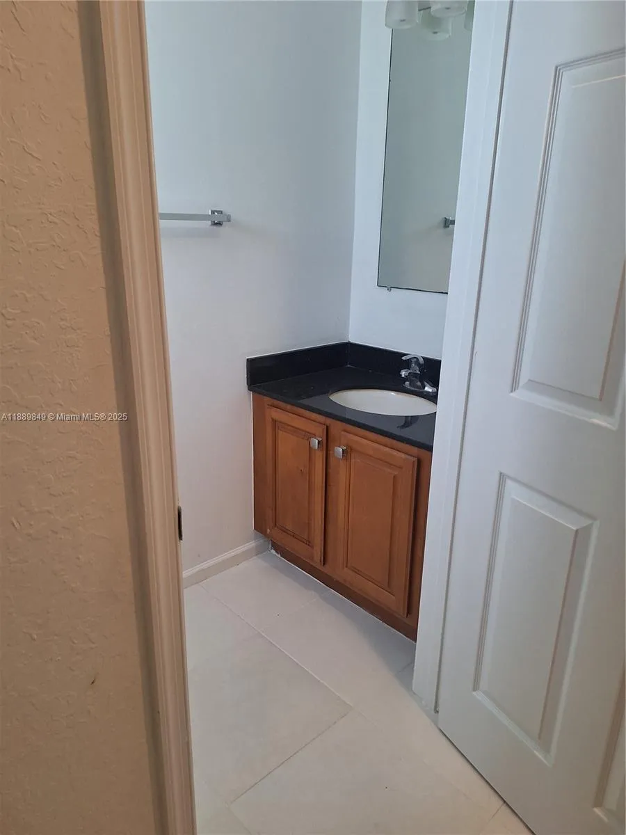 6621 Winfield Blvd 1, Margate, Florida 33063, Margate, Florida 33063, 2 Bedrooms Bedrooms, ,2 BathroomsBathrooms,Residential Lease,For Rent,6621 Winfield Blvd 1, Margate, Florida 33063,A11889849