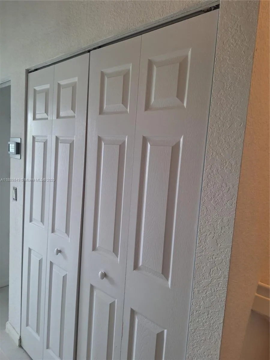 6621 Winfield Blvd 1, Margate, Florida 33063, Margate, Florida 33063, 2 Bedrooms Bedrooms, ,2 BathroomsBathrooms,Residential Lease,For Rent,6621 Winfield Blvd 1, Margate, Florida 33063,A11889849