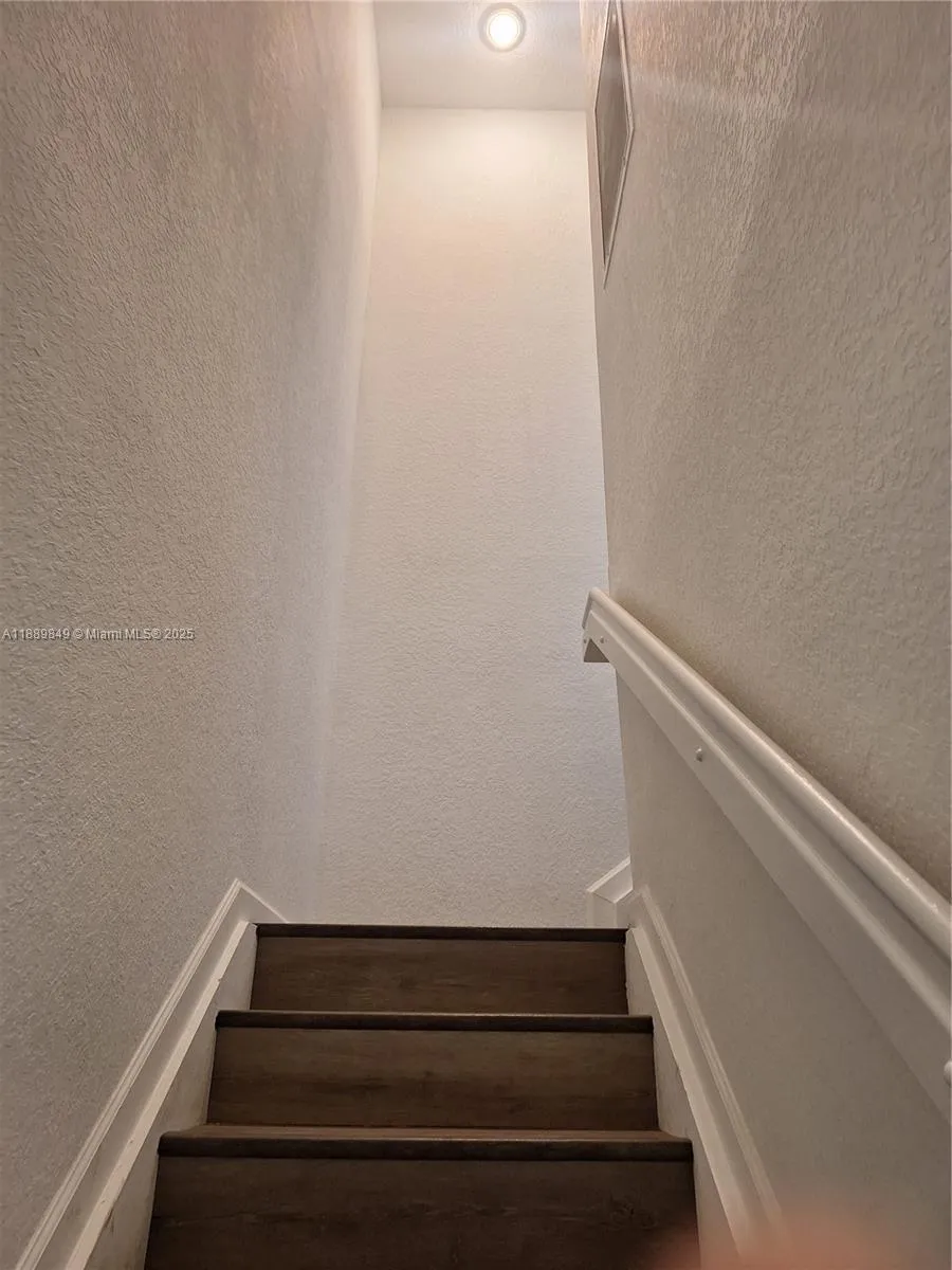 6621 Winfield Blvd 1, Margate, Florida 33063, Margate, Florida 33063, 2 Bedrooms Bedrooms, ,2 BathroomsBathrooms,Residential Lease,For Rent,6621 Winfield Blvd 1, Margate, Florida 33063,A11889849