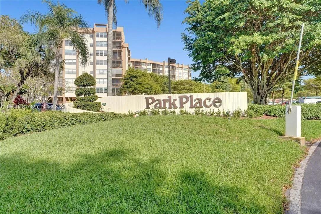 1400 Saint Charles Pl 222, Pembroke Pines, Florida, Pembroke Pines, Florida 33026, 1 Bedroom Bedrooms, ,1 BathroomBathrooms,Residential,For Sale,1400 Saint Charles Pl 222, Pembroke Pines, Florida,A11888132