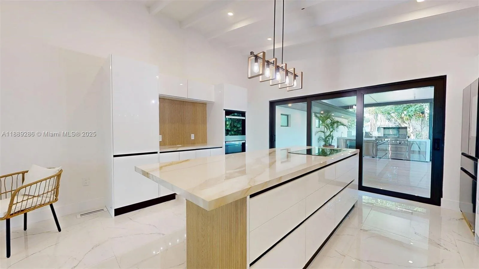 641 Nightingale Ave, Miami Springs, Florida 33166, Miami Springs, Florida 33166, 4 Bedrooms Bedrooms, 4 Rooms Rooms,4 BathroomsBathrooms,Residential,For Sale,641 Nightingale Ave, Miami Springs, Florida 33166,A11889286