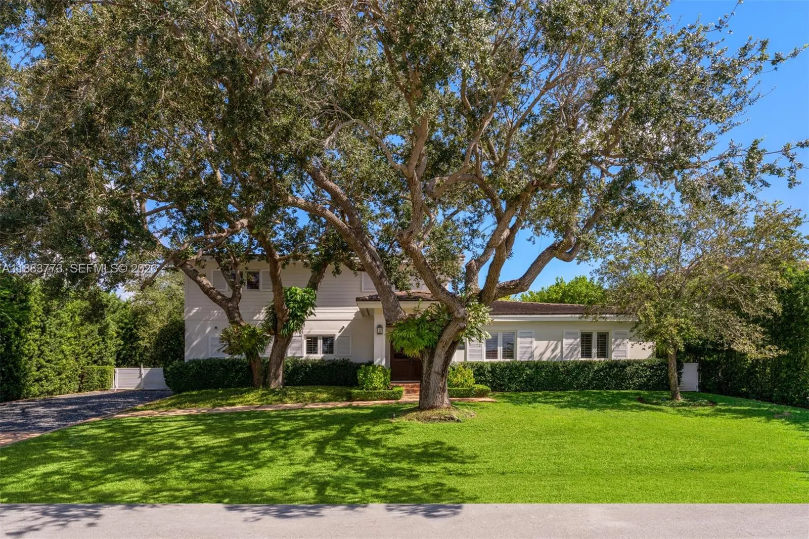 1145 San Pedro Ave, Coral Gables, Florida 33156, Coral Gables, Florida 33156, 4 Bedrooms Bedrooms, ,4 BathroomsBathrooms,Residential,For Sale,1145 San Pedro Ave, Coral Gables, Florida 33156,A11883773