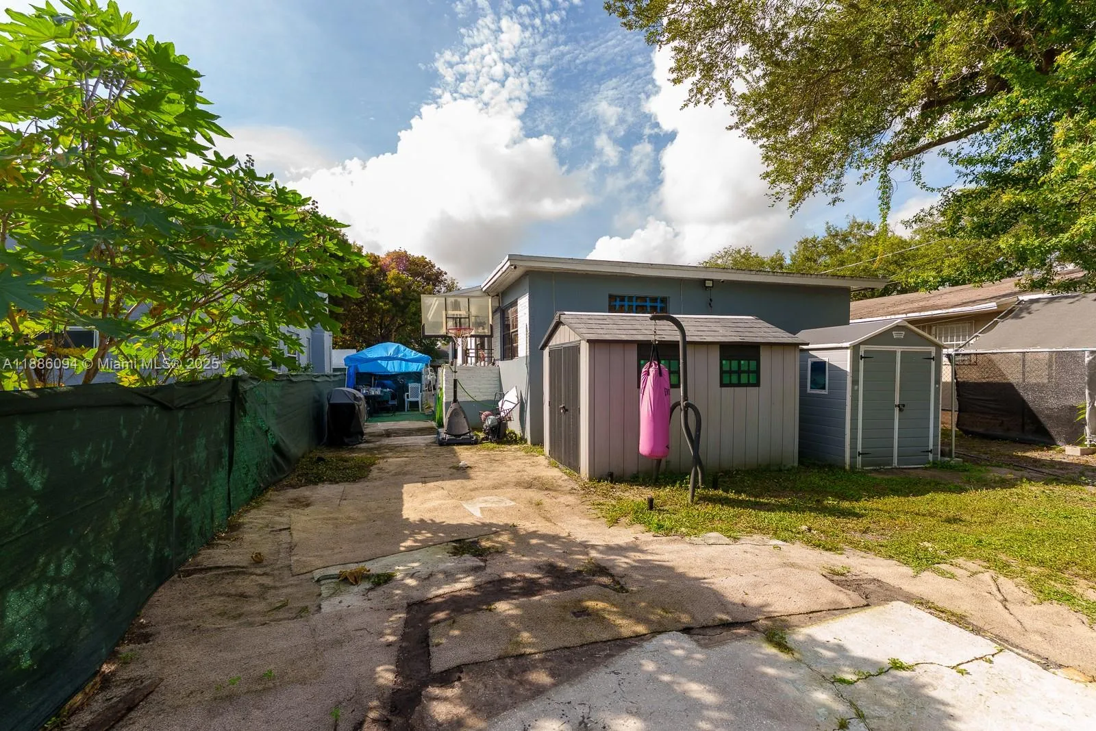 1737-1739 Nw 47th Ter, Miami, Florida 33142, Miami, Florida 33142, ,Residential Income,For Sale,1737-1739 Nw 47th Ter, Miami, Florida 33142,A11886094