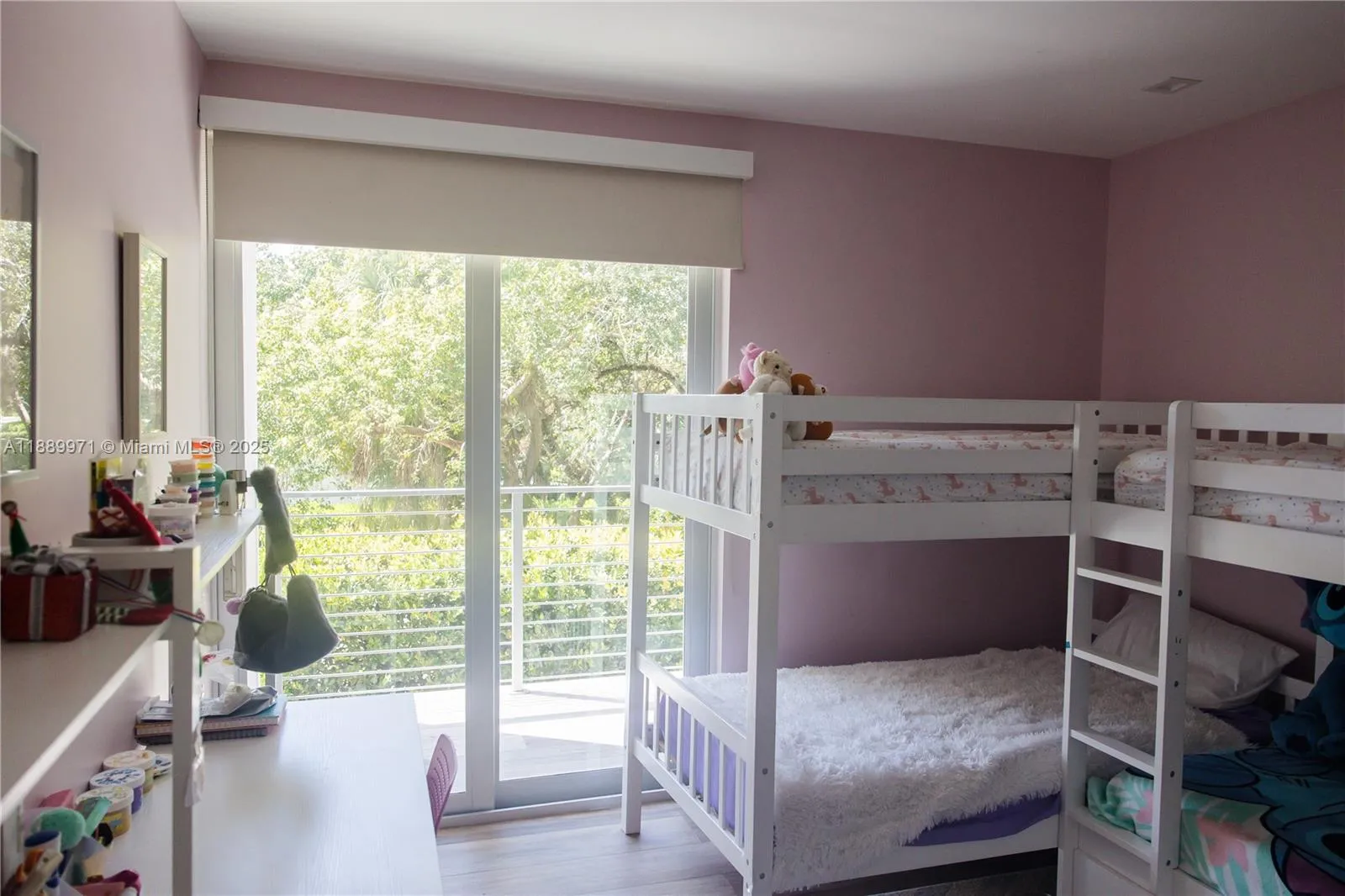 Miami, Florida 33143, 5 Bedrooms Bedrooms, ,3 BathroomsBathrooms,Residential Lease,For Rent,A11889971