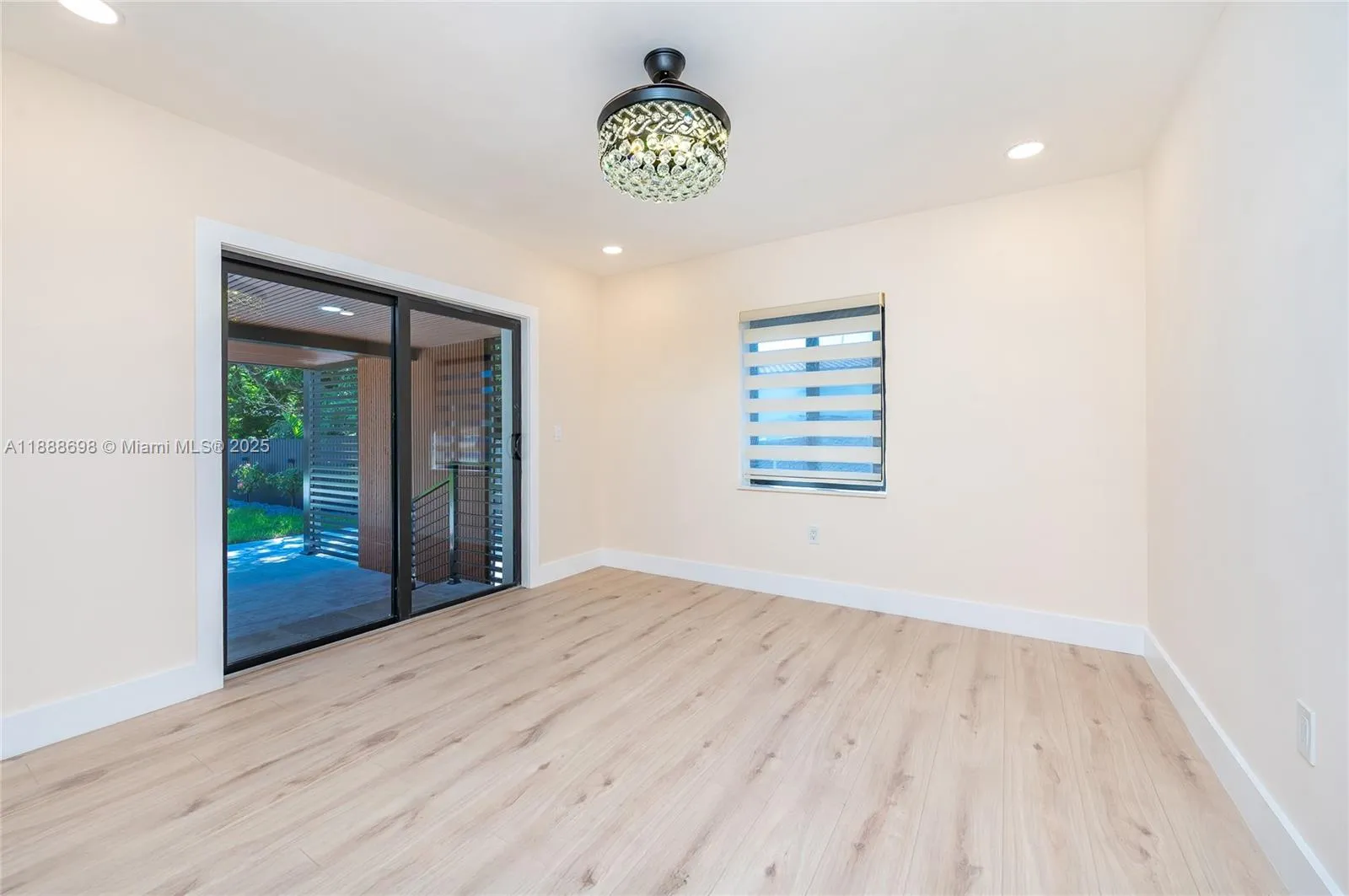 625 Miller Dr, Miami Springs, Florida 33166, Miami Springs, Florida 33166, 3 Bedrooms Bedrooms, ,2 BathroomsBathrooms,Residential,For Sale,625 Miller Dr, Miami Springs, Florida 33166,A11888698