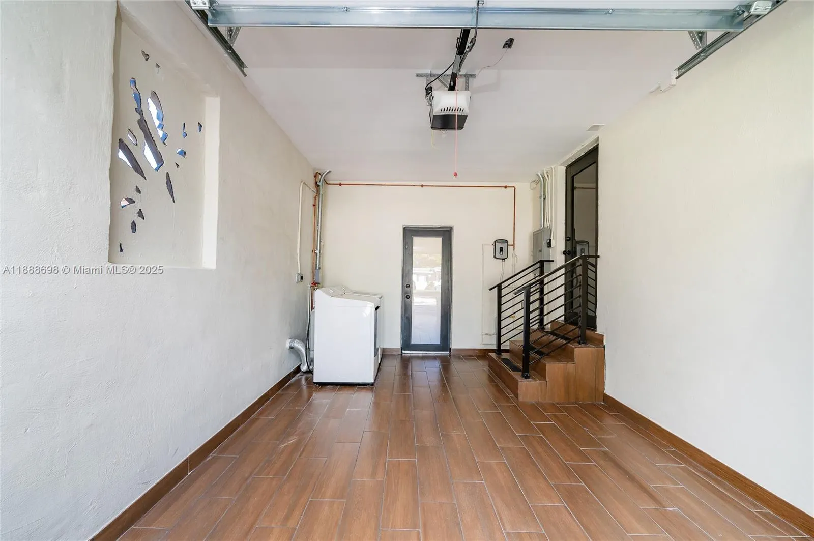 625 Miller Dr, Miami Springs, Florida 33166, Miami Springs, Florida 33166, 3 Bedrooms Bedrooms, ,2 BathroomsBathrooms,Residential,For Sale,625 Miller Dr, Miami Springs, Florida 33166,A11888698