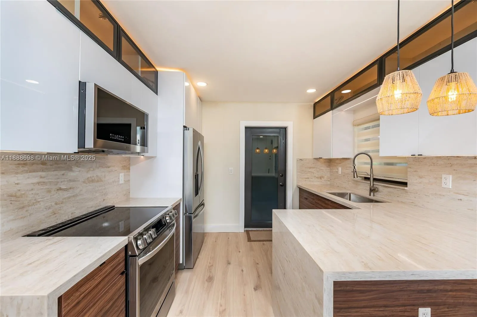 625 Miller Dr, Miami Springs, Florida 33166, Miami Springs, Florida 33166, 3 Bedrooms Bedrooms, ,2 BathroomsBathrooms,Residential,For Sale,625 Miller Dr, Miami Springs, Florida 33166,A11888698