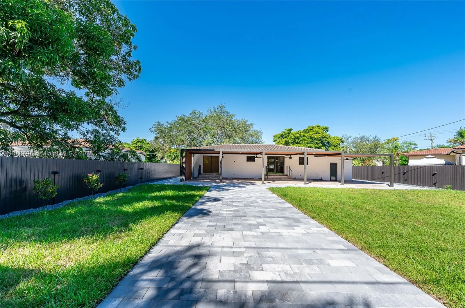 625 Miller Dr, Miami Springs, Florida 33166, Miami Springs, Florida 33166, 3 Bedrooms Bedrooms, ,2 BathroomsBathrooms,Residential,For Sale,625 Miller Dr, Miami Springs, Florida 33166,A11888698