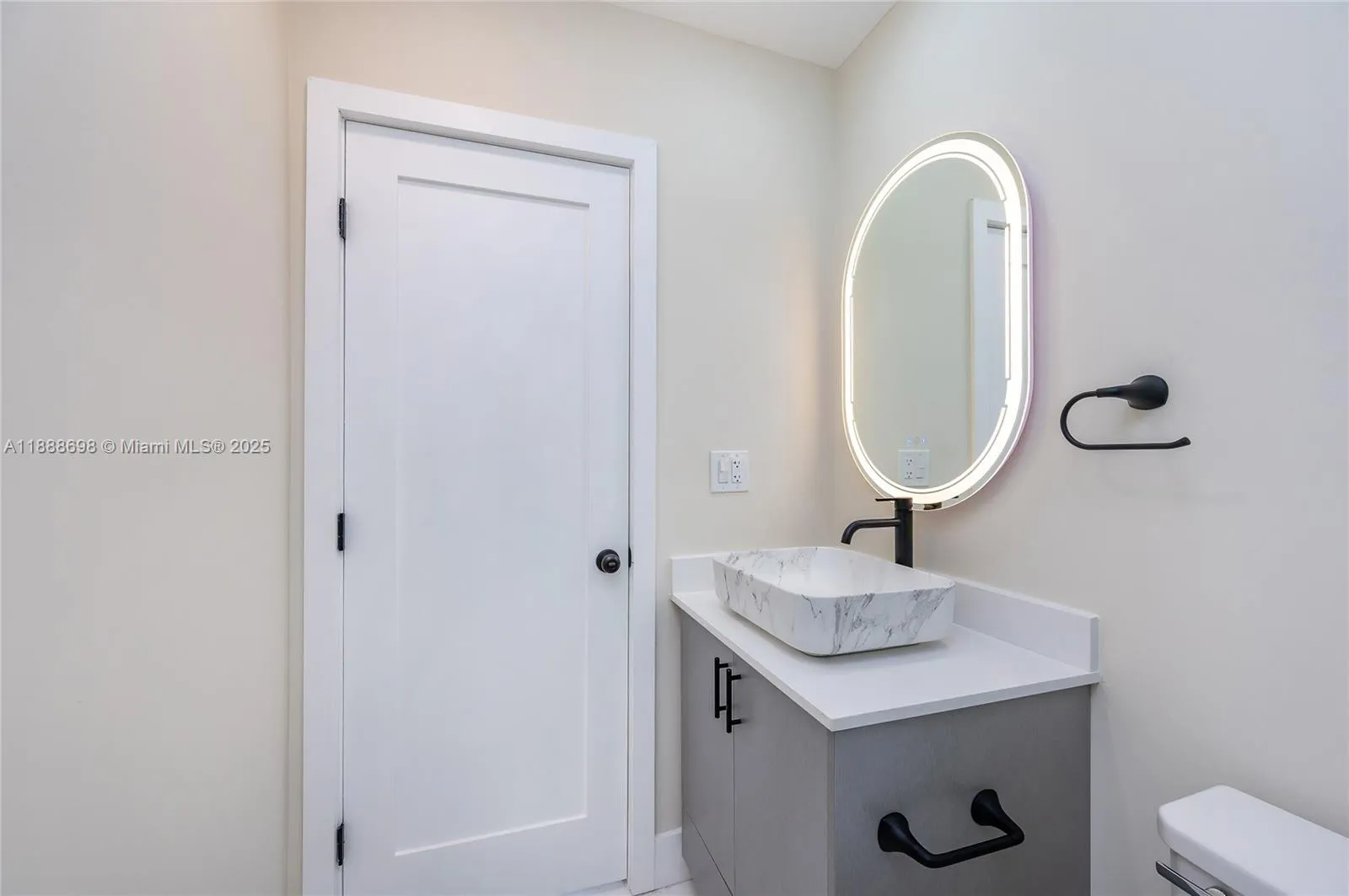 625 Miller Dr, Miami Springs, Florida 33166, Miami Springs, Florida 33166, 3 Bedrooms Bedrooms, ,2 BathroomsBathrooms,Residential,For Sale,625 Miller Dr, Miami Springs, Florida 33166,A11888698