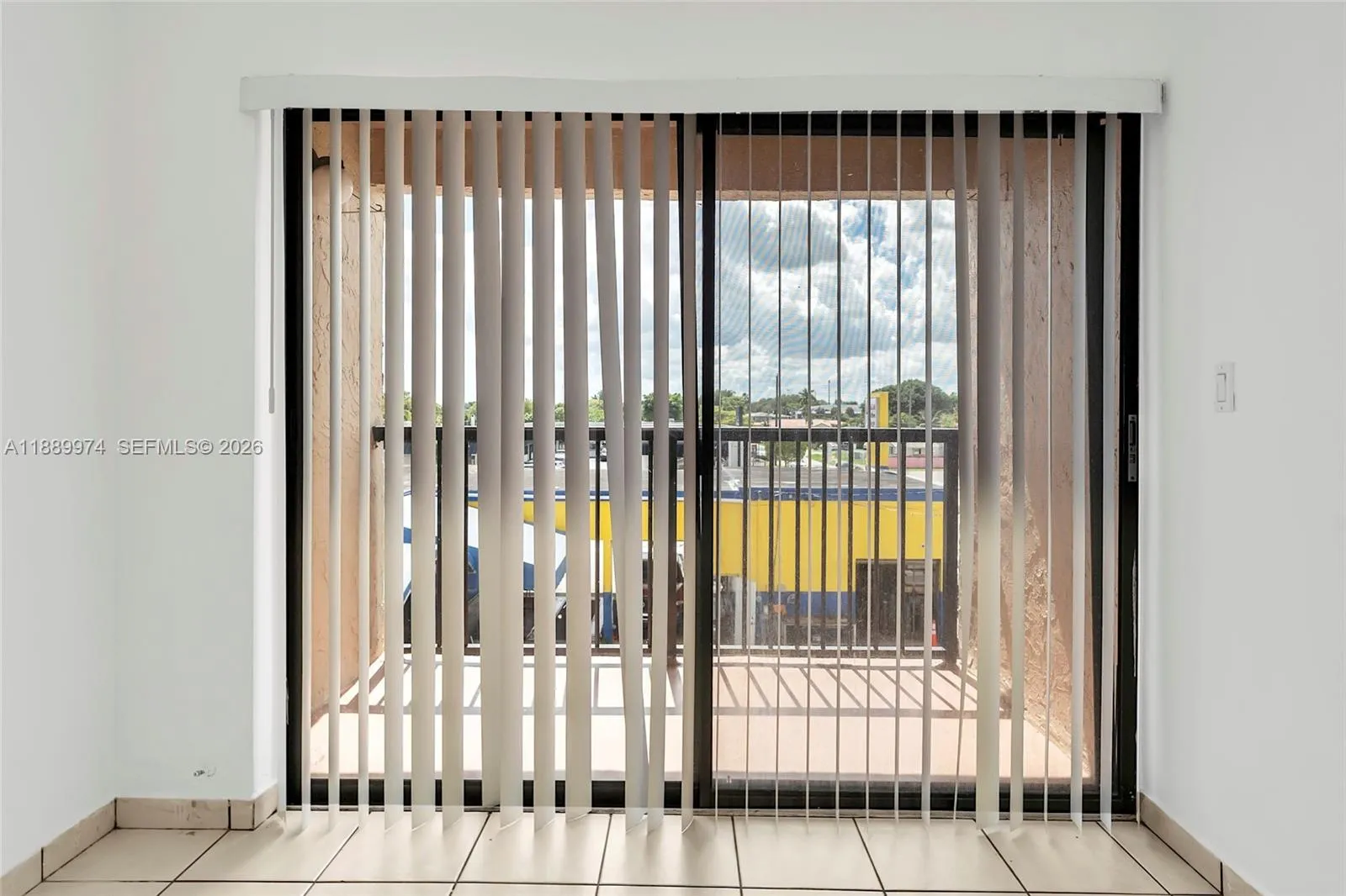 3945 Sw 89th Ave 201, Miami, Florida 33165, Miami, Florida 33165, 2 Bedrooms Bedrooms, ,1 BathroomBathrooms,Residential Lease,For Rent,3945 Sw 89th Ave 201, Miami, Florida 33165,A11889974