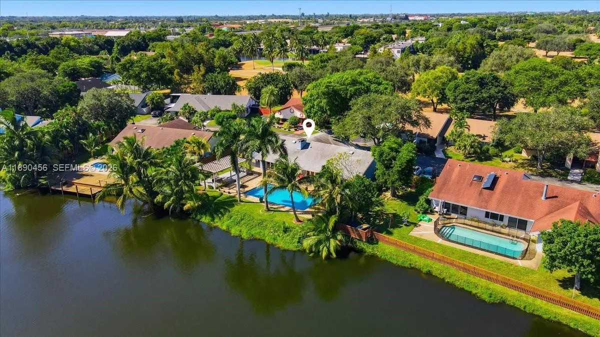 960 Bayberry Point Dr, Plantation, Florida 33324, Plantation, Florida 33324, 4 Bedrooms Bedrooms, ,3 BathroomsBathrooms,Residential Lease,For Rent,960 Bayberry Point Dr, Plantation, Florida 33324,A11890456