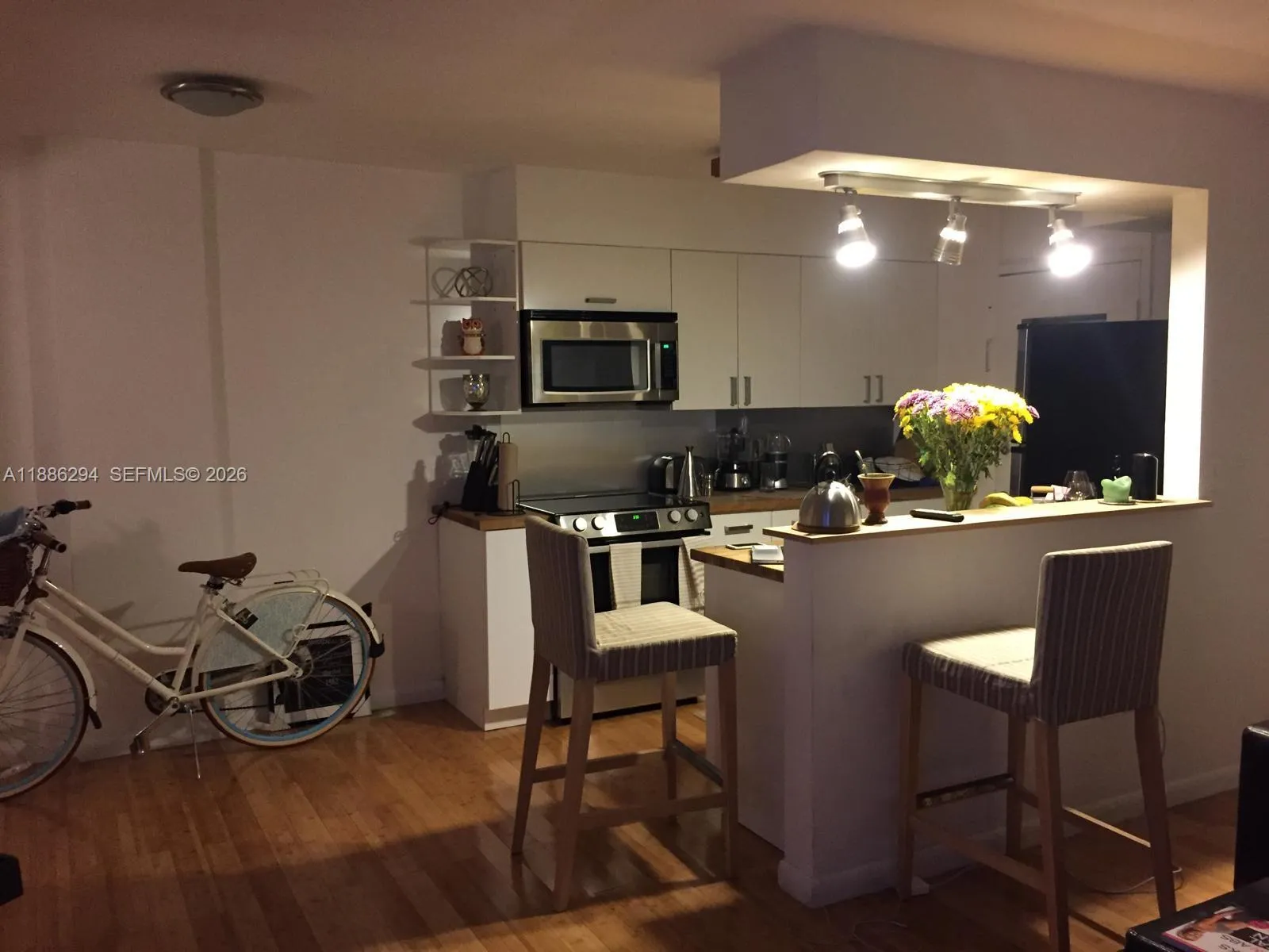 949 Pennsylvania Ave 309, Miami Beach, Florida 331, Miami Beach, Florida 33139, 1 Bedroom Bedrooms, ,1 BathroomBathrooms,Residential,For Sale,949 Pennsylvania Ave 309, Miami Beach, Florida 331,A11886294