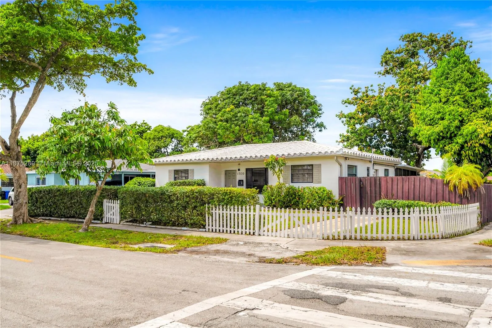 17130 Ne 7th Ave, North Miami Beach, Florida 33162, North Miami Beach, Florida 33162, 3 Bedrooms Bedrooms, ,2 BathroomsBathrooms,Residential,For Sale,17130 Ne 7th Ave, North Miami Beach, Florida 33162,A11875289