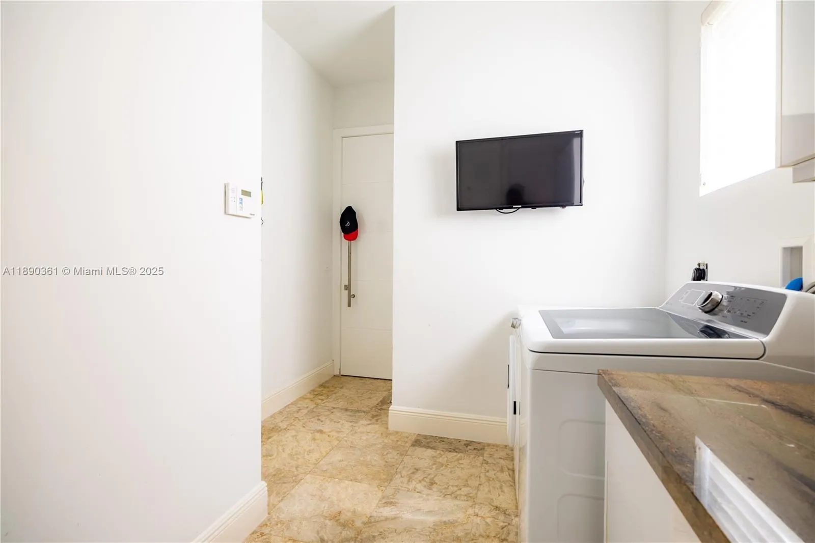 7120 Long Leaf Dr, Parkland, Florida 33076, Parkland, Florida 33076, 5 Bedrooms Bedrooms, ,3 BathroomsBathrooms,Residential,For Sale,7120 Long Leaf Dr, Parkland, Florida 33076,A11890361