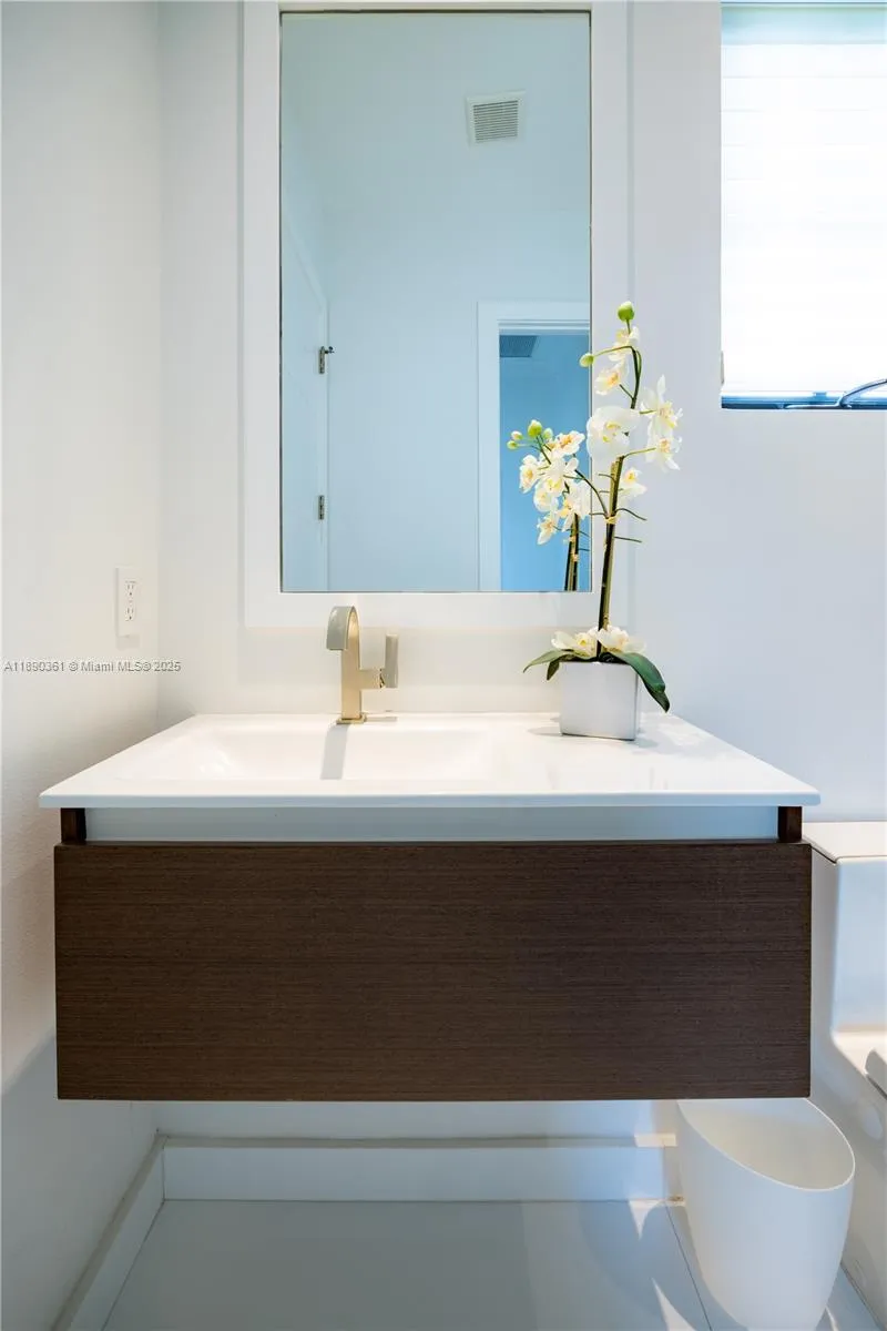 7120 Long Leaf Dr, Parkland, Florida 33076, Parkland, Florida 33076, 5 Bedrooms Bedrooms, ,3 BathroomsBathrooms,Residential,For Sale,7120 Long Leaf Dr, Parkland, Florida 33076,A11890361