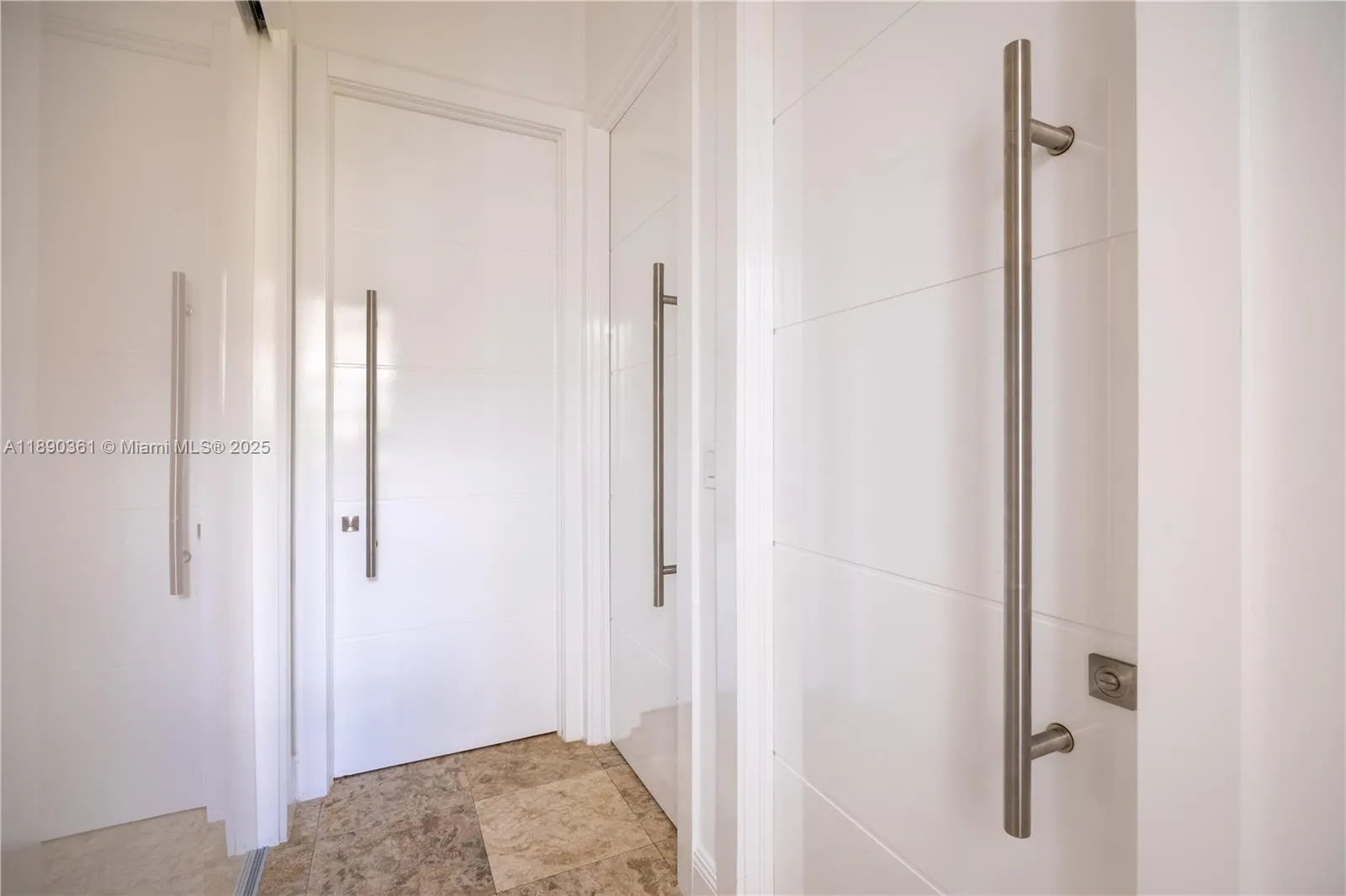 7120 Long Leaf Dr, Parkland, Florida 33076, Parkland, Florida 33076, 5 Bedrooms Bedrooms, ,3 BathroomsBathrooms,Residential,For Sale,7120 Long Leaf Dr, Parkland, Florida 33076,A11890361