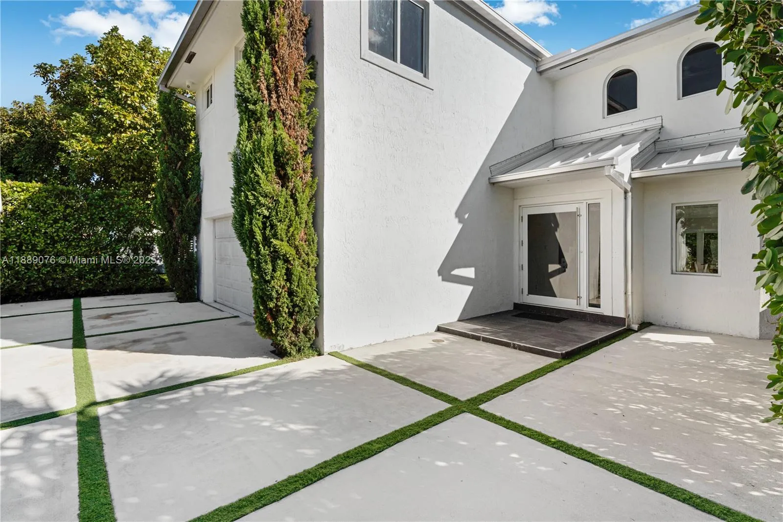 6763 Sw 106 Pl, Miami, Florida 33173, Miami, Florida 33173, 4 Bedrooms Bedrooms, ,3 BathroomsBathrooms,Residential,For Sale,6763 Sw 106 Pl, Miami, Florida 33173,A11889076