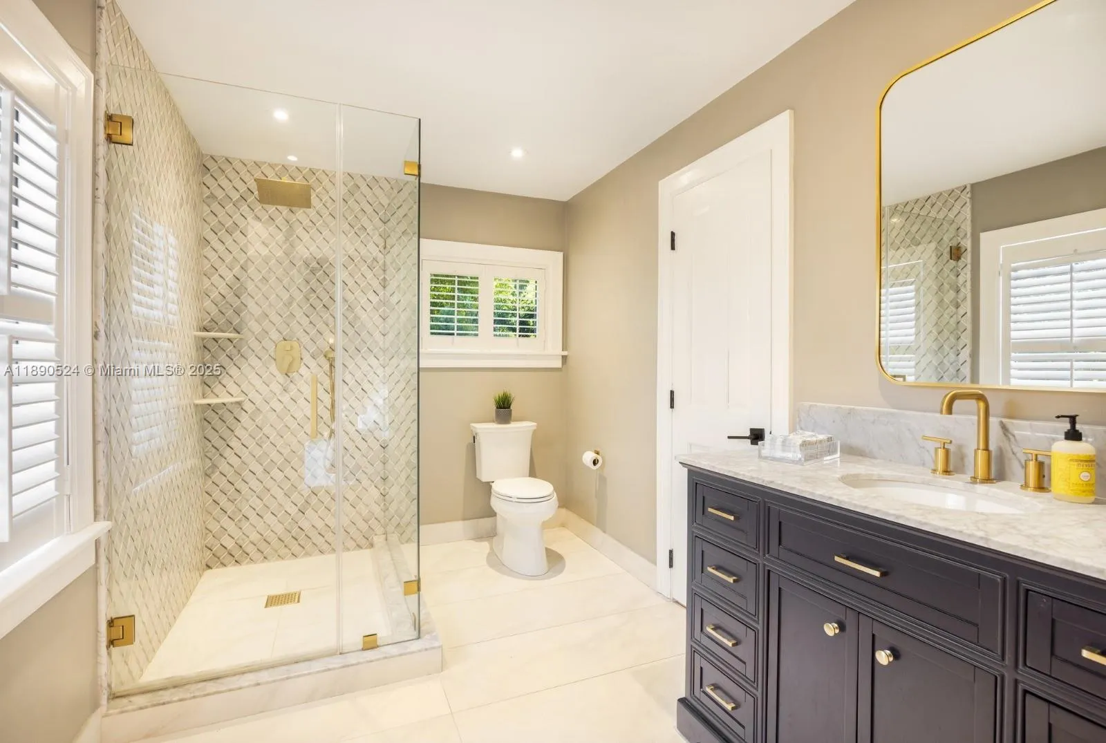 8521 Sw 145th St, Palmetto Bay, Florida 33158, Palmetto Bay, Florida 33158, 5 Bedrooms Bedrooms, ,4 BathroomsBathrooms,Residential,For Sale,8521 Sw 145th St, Palmetto Bay, Florida 33158,A11890524