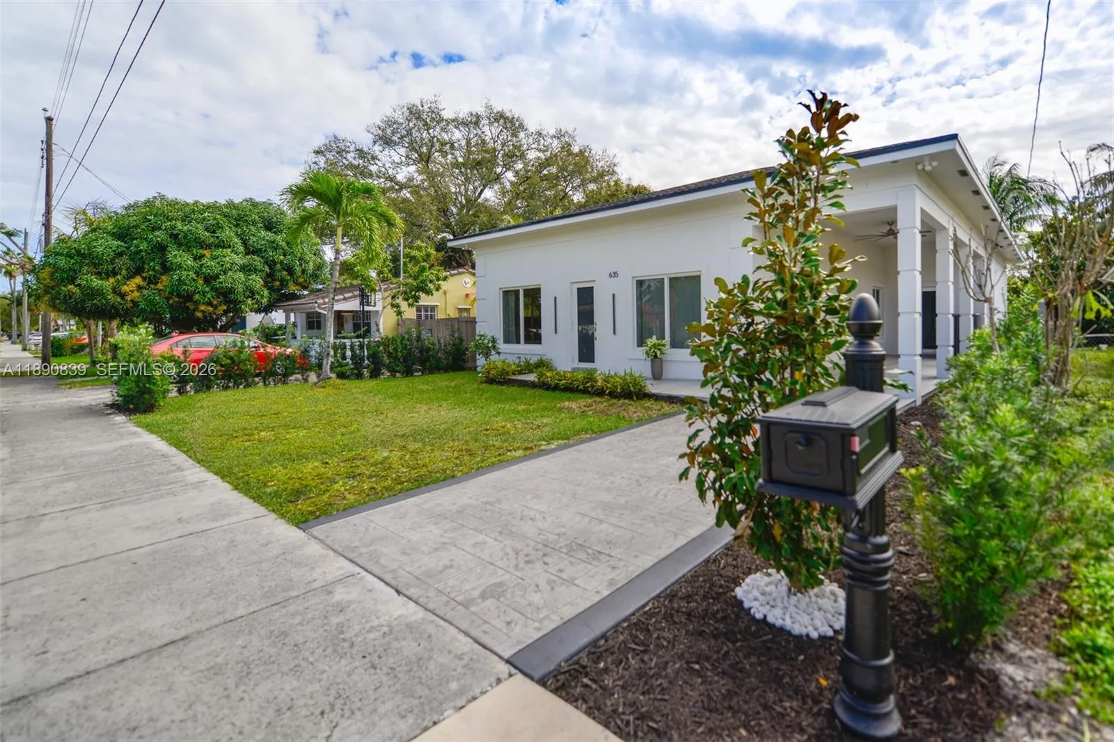 635 Sw 9th St, Hallandale Beach, Florida 33009, Hallandale Beach, Florida 33009, 5 Bedrooms Bedrooms, ,3 BathroomsBathrooms,Residential,For Sale,635 Sw 9th St, Hallandale Beach, Florida 33009,A11890839