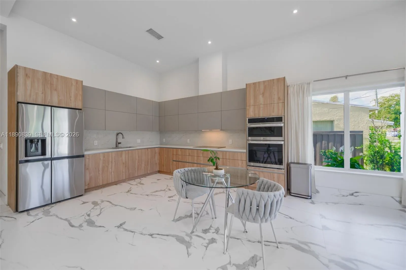 635 Sw 9th St, Hallandale Beach, Florida 33009, Hallandale Beach, Florida 33009, 5 Bedrooms Bedrooms, ,3 BathroomsBathrooms,Residential,For Sale,635 Sw 9th St, Hallandale Beach, Florida 33009,A11890839