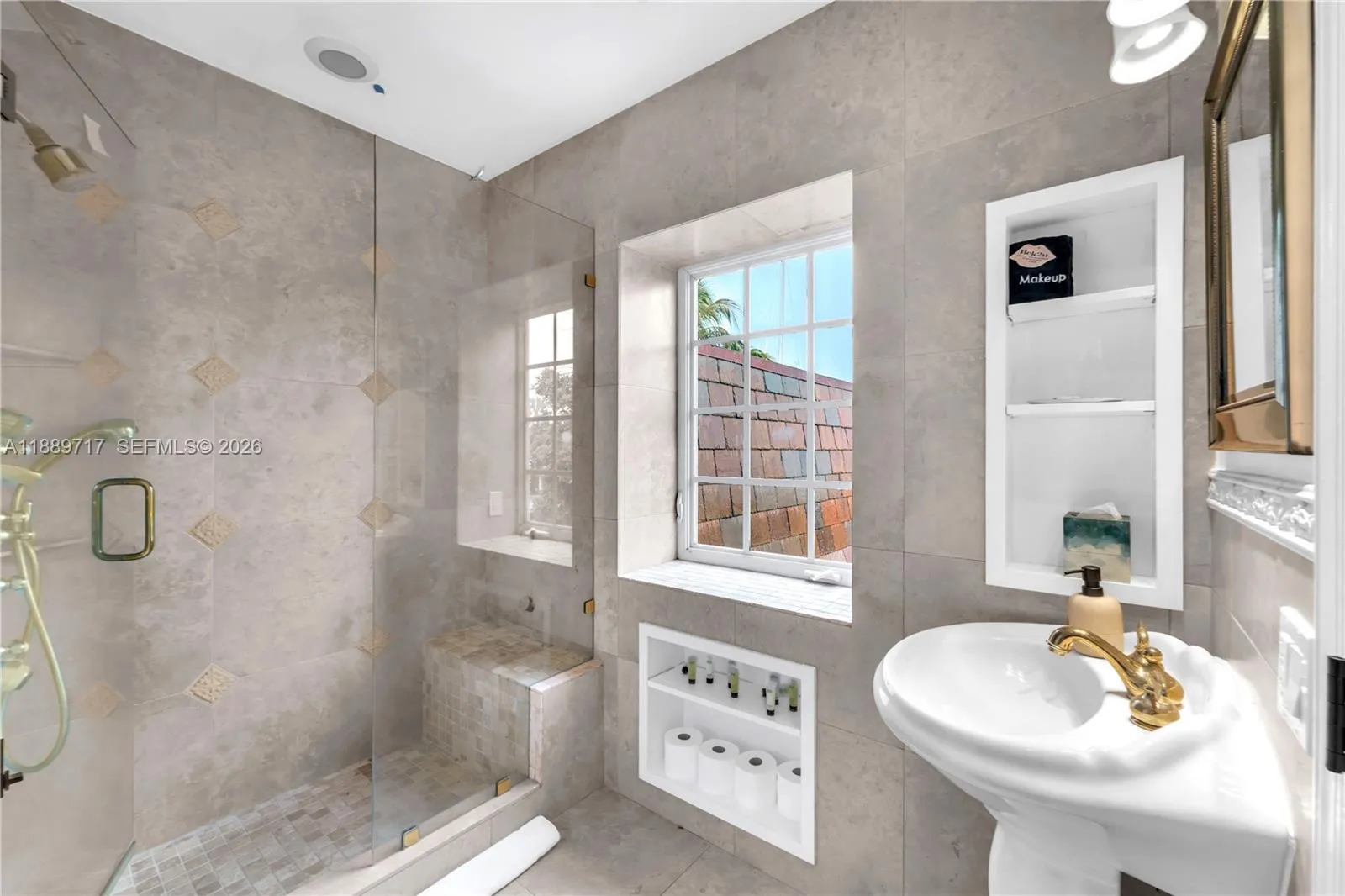 4440 Ne 23rd Ave, Lighthouse Point, Florida 33064, Lighthouse Point, Florida 33064, 7 Bedrooms Bedrooms, ,6 BathroomsBathrooms,Residential,For Sale,4440 Ne 23rd Ave, Lighthouse Point, Florida 33064,A11889717