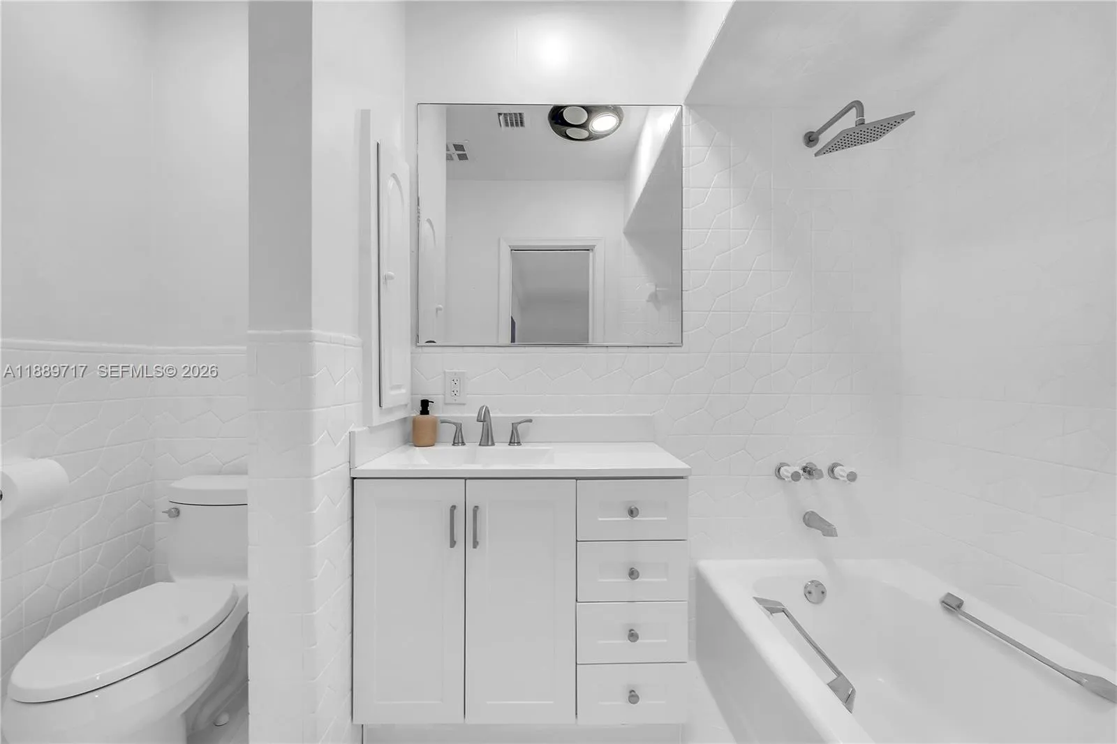 4440 Ne 23rd Ave, Lighthouse Point, Florida 33064, Lighthouse Point, Florida 33064, 7 Bedrooms Bedrooms, ,6 BathroomsBathrooms,Residential,For Sale,4440 Ne 23rd Ave, Lighthouse Point, Florida 33064,A11889717