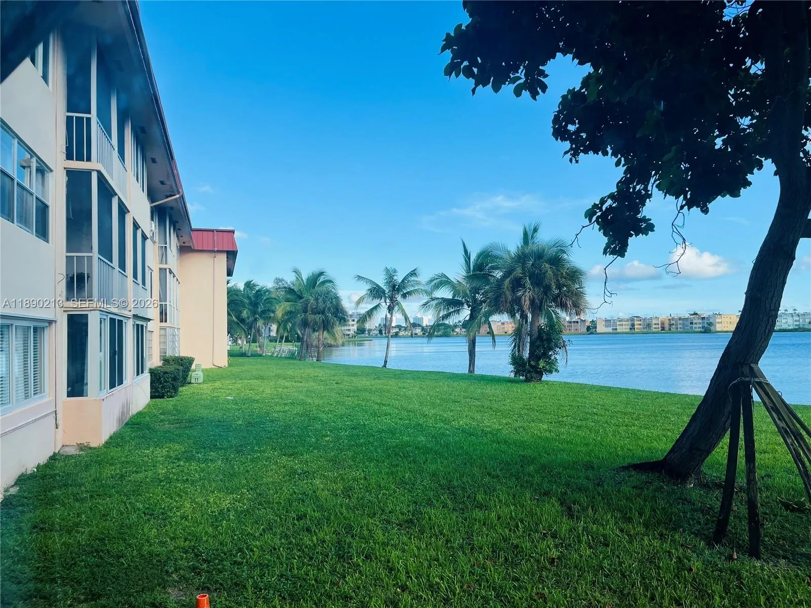 19001 Ne 14th Ave 107, Miami, Florida 33179, Miami, Florida 33179, 1 Bedroom Bedrooms, ,1 BathroomBathrooms,Residential,For Sale,19001 Ne 14th Ave 107, Miami, Florida 33179,A11890213
