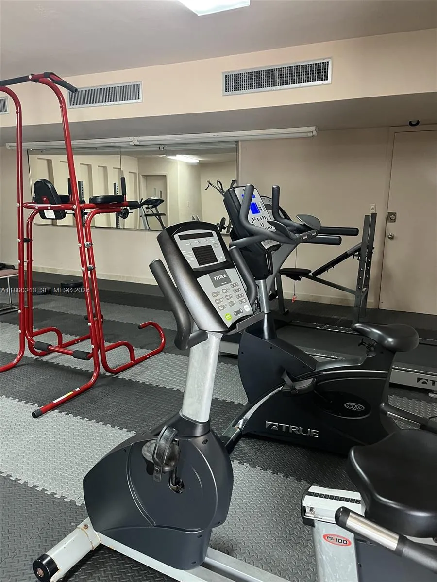 19001 Ne 14th Ave 107, Miami, Florida 33179, Miami, Florida 33179, 1 Bedroom Bedrooms, ,1 BathroomBathrooms,Residential,For Sale,19001 Ne 14th Ave 107, Miami, Florida 33179,A11890213