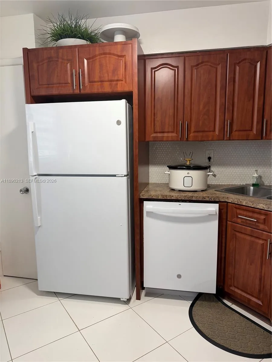 19001 Ne 14th Ave 107, Miami, Florida 33179, Miami, Florida 33179, 1 Bedroom Bedrooms, ,1 BathroomBathrooms,Residential,For Sale,19001 Ne 14th Ave 107, Miami, Florida 33179,A11890213