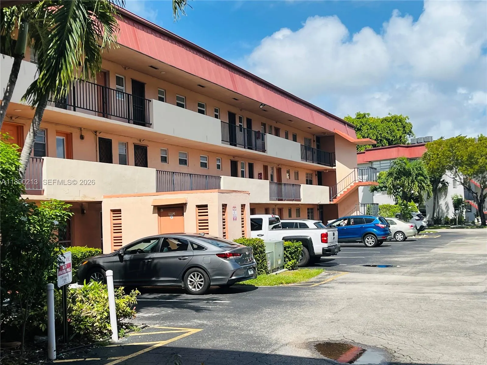 19001 Ne 14th Ave 107, Miami, Florida 33179, Miami, Florida 33179, 1 Bedroom Bedrooms, ,1 BathroomBathrooms,Residential,For Sale,19001 Ne 14th Ave 107, Miami, Florida 33179,A11890213