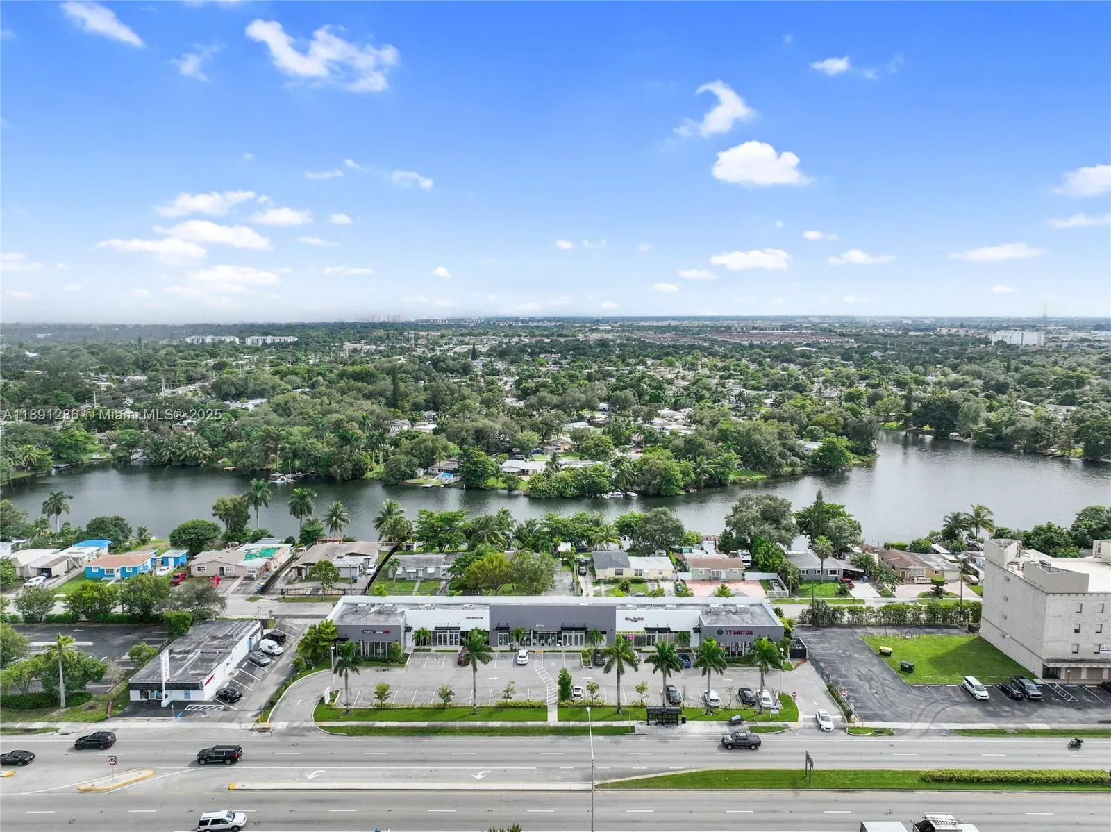 4250 W Hallandale Beach Blvd, Pembroke Park, Flori, Pembroke Park, Florida 33023, ,Commercial Sale,For Sale,4250 W Hallandale Beach Blvd, Pembroke Park, Flori,A11891286