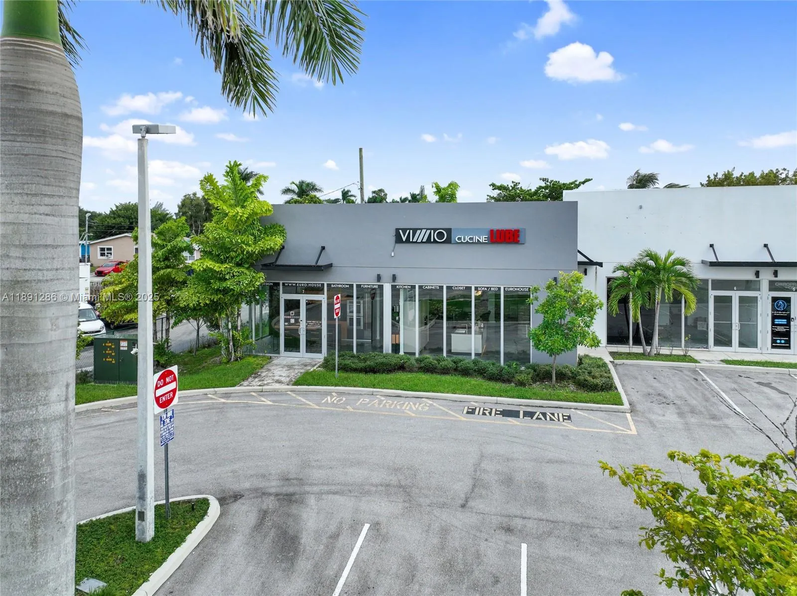 4250 W Hallandale Beach Blvd, Pembroke Park, Flori, Pembroke Park, Florida 33023, ,Commercial Sale,For Sale,4250 W Hallandale Beach Blvd, Pembroke Park, Flori,A11891286