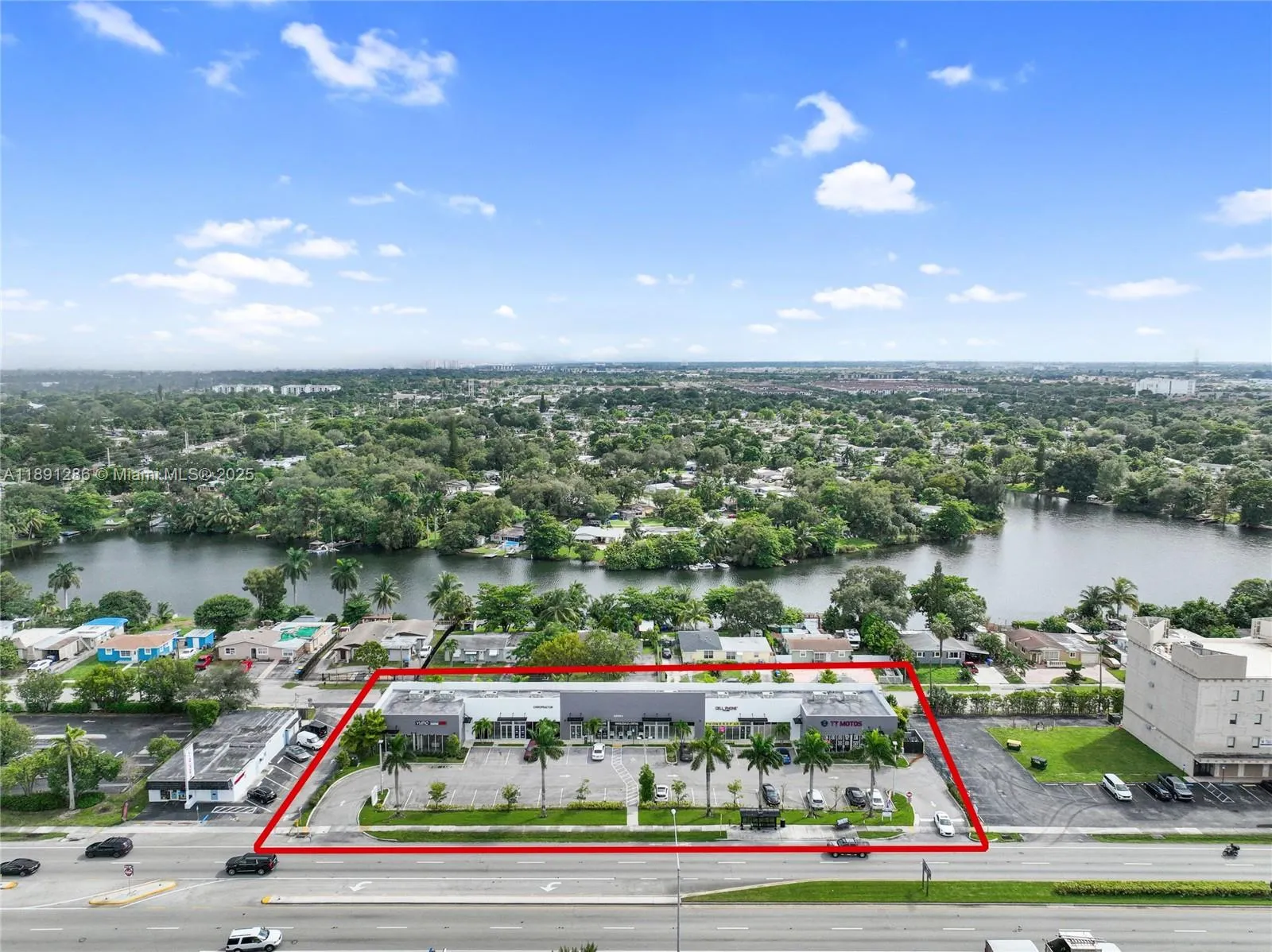 4250 W Hallandale Beach Blvd, Pembroke Park, Flori, Pembroke Park, Florida 33023, ,Commercial Sale,For Sale,4250 W Hallandale Beach Blvd, Pembroke Park, Flori,A11891286