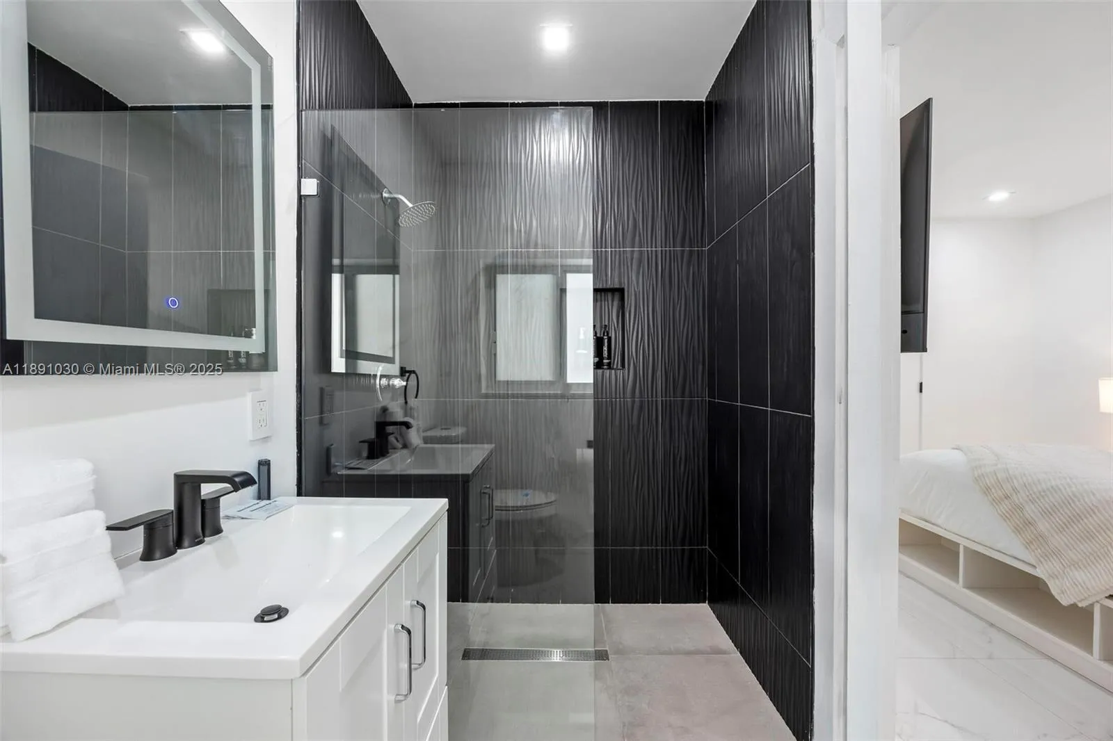 1651 Sw 13th Ave Na, Miami, Florida 33145, Miami, Florida 33145, 5 Bedrooms Bedrooms, ,5 BathroomsBathrooms,Residential Lease,For Rent,1651 Sw 13th Ave Na, Miami, Florida 33145,A11891030