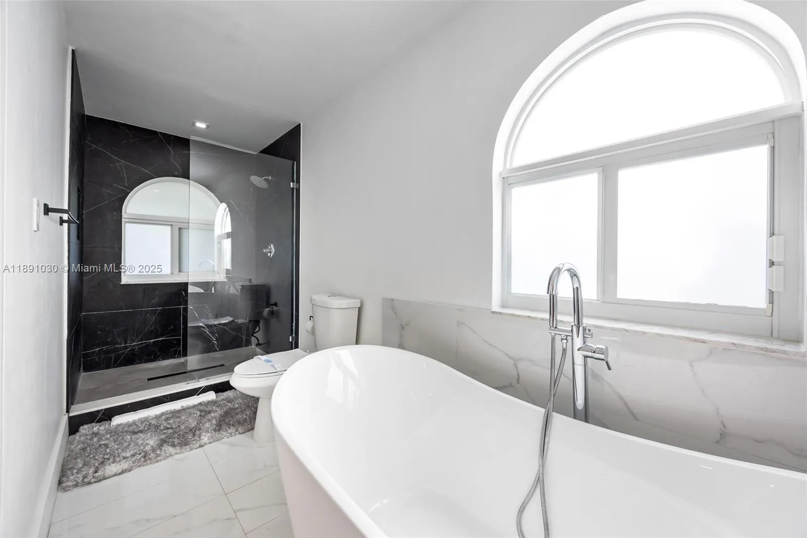 1651 Sw 13th Ave Na, Miami, Florida 33145, Miami, Florida 33145, 5 Bedrooms Bedrooms, ,5 BathroomsBathrooms,Residential Lease,For Rent,1651 Sw 13th Ave Na, Miami, Florida 33145,A11891030