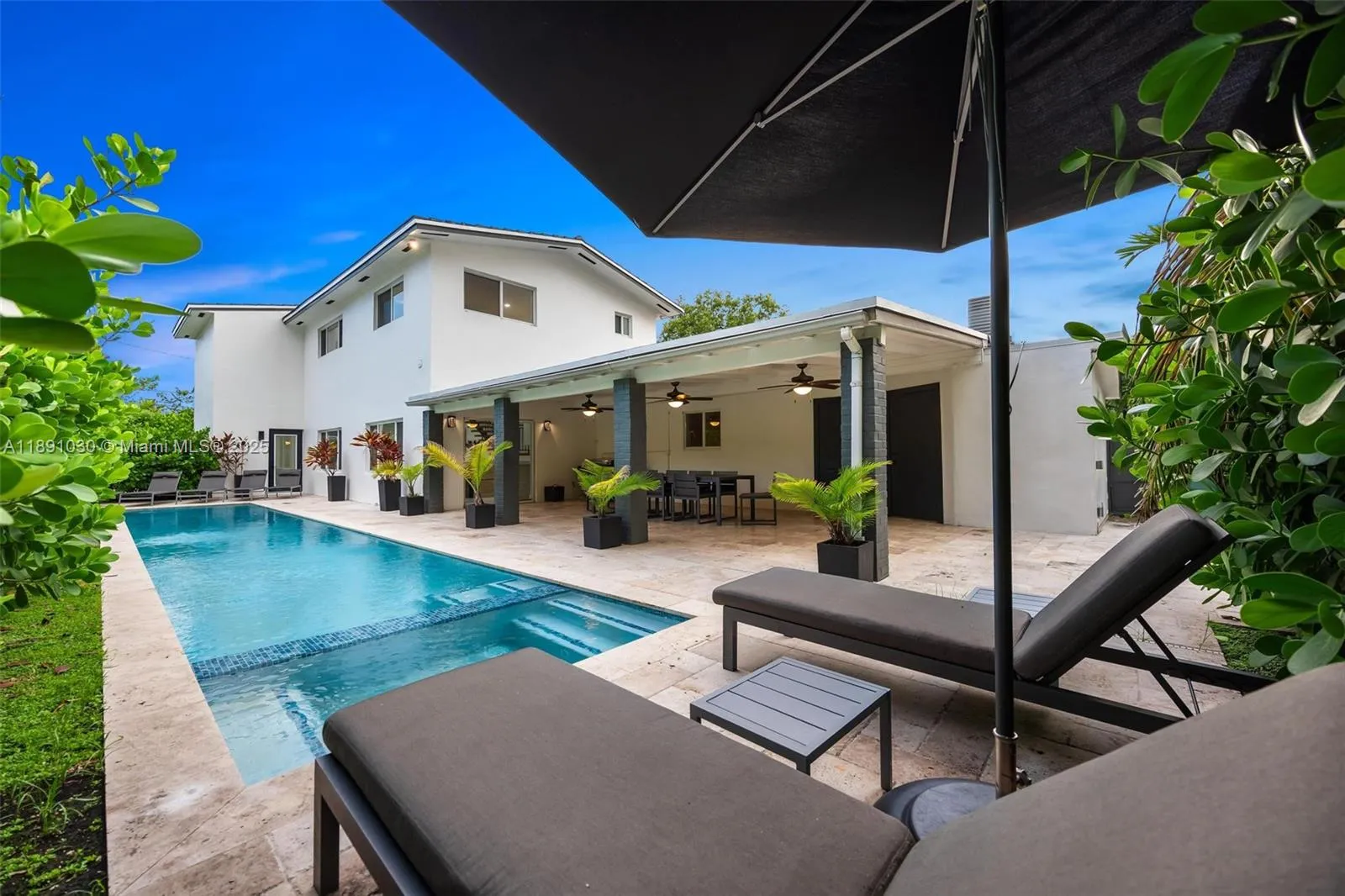 1651 Sw 13th Ave Na, Miami, Florida 33145, Miami, Florida 33145, 5 Bedrooms Bedrooms, ,5 BathroomsBathrooms,Residential Lease,For Rent,1651 Sw 13th Ave Na, Miami, Florida 33145,A11891030