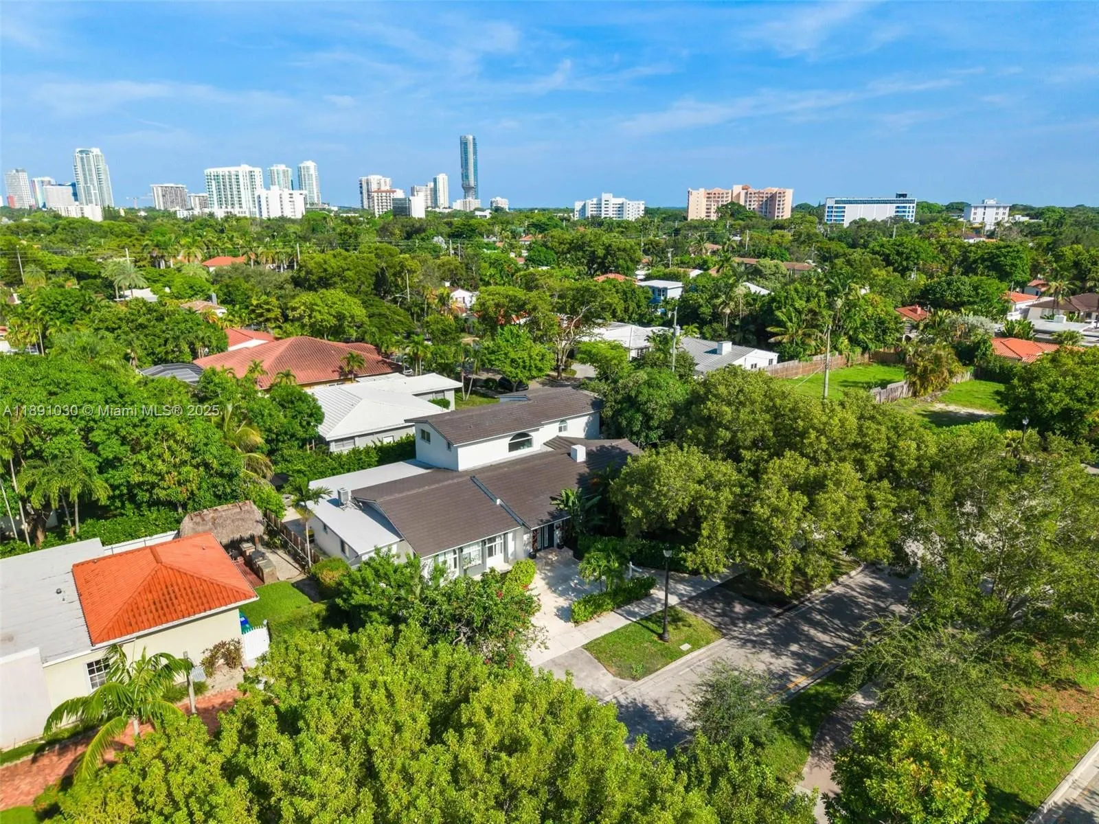 1651 Sw 13th Ave Na, Miami, Florida 33145, Miami, Florida 33145, 5 Bedrooms Bedrooms, ,5 BathroomsBathrooms,Residential Lease,For Rent,1651 Sw 13th Ave Na, Miami, Florida 33145,A11891030