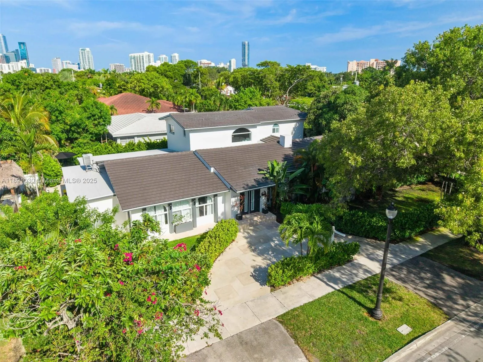 1651 Sw 13th Ave Na, Miami, Florida 33145, Miami, Florida 33145, 5 Bedrooms Bedrooms, ,5 BathroomsBathrooms,Residential Lease,For Rent,1651 Sw 13th Ave Na, Miami, Florida 33145,A11891030