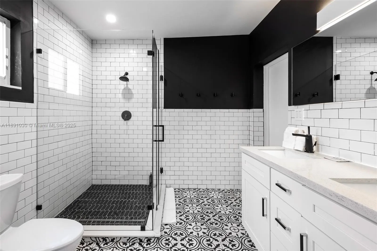 1651 Sw 13th Ave Na, Miami, Florida 33145, Miami, Florida 33145, 5 Bedrooms Bedrooms, ,5 BathroomsBathrooms,Residential Lease,For Rent,1651 Sw 13th Ave Na, Miami, Florida 33145,A11891030