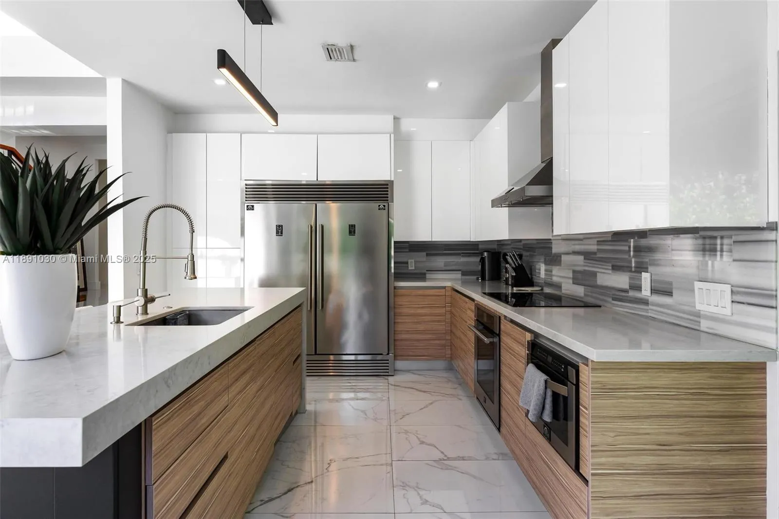 1651 Sw 13th Ave Na, Miami, Florida 33145, Miami, Florida 33145, 5 Bedrooms Bedrooms, ,5 BathroomsBathrooms,Residential Lease,For Rent,1651 Sw 13th Ave Na, Miami, Florida 33145,A11891030