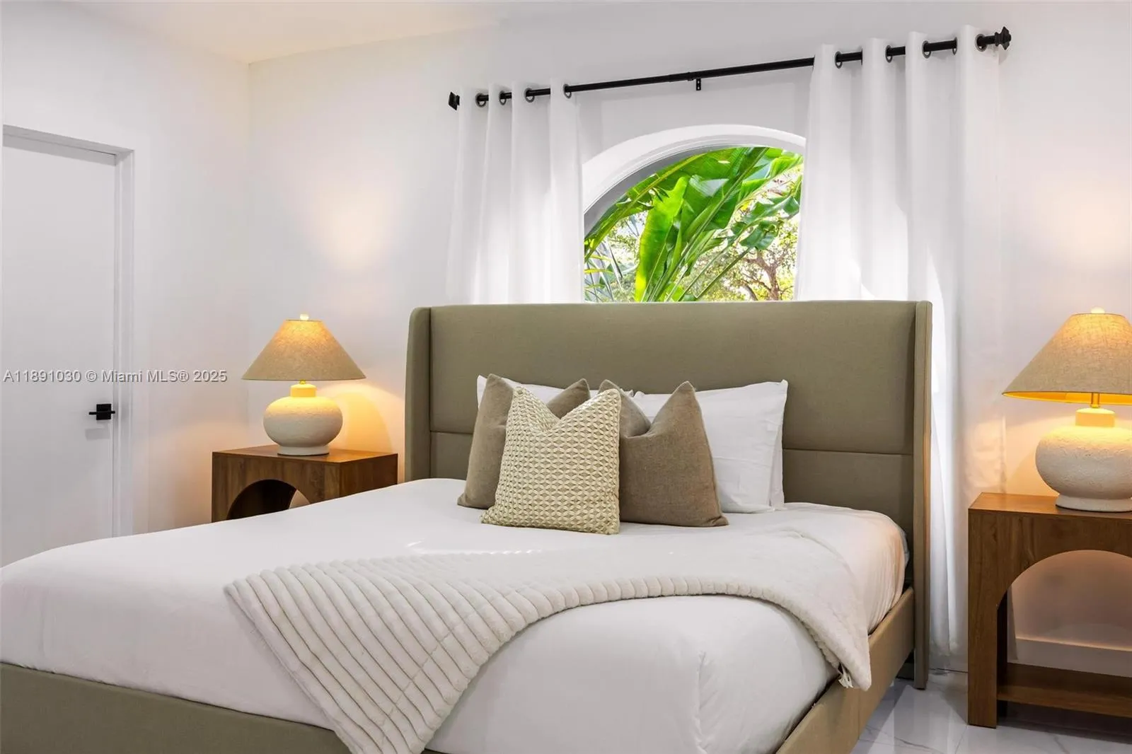 1651 Sw 13th Ave Na, Miami, Florida 33145, Miami, Florida 33145, 5 Bedrooms Bedrooms, ,5 BathroomsBathrooms,Residential Lease,For Rent,1651 Sw 13th Ave Na, Miami, Florida 33145,A11891030