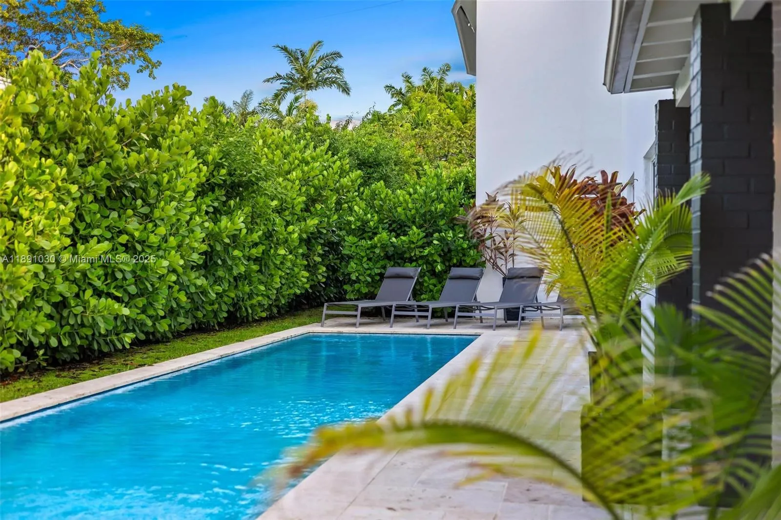 1651 Sw 13th Ave Na, Miami, Florida 33145, Miami, Florida 33145, 5 Bedrooms Bedrooms, ,5 BathroomsBathrooms,Residential Lease,For Rent,1651 Sw 13th Ave Na, Miami, Florida 33145,A11891030